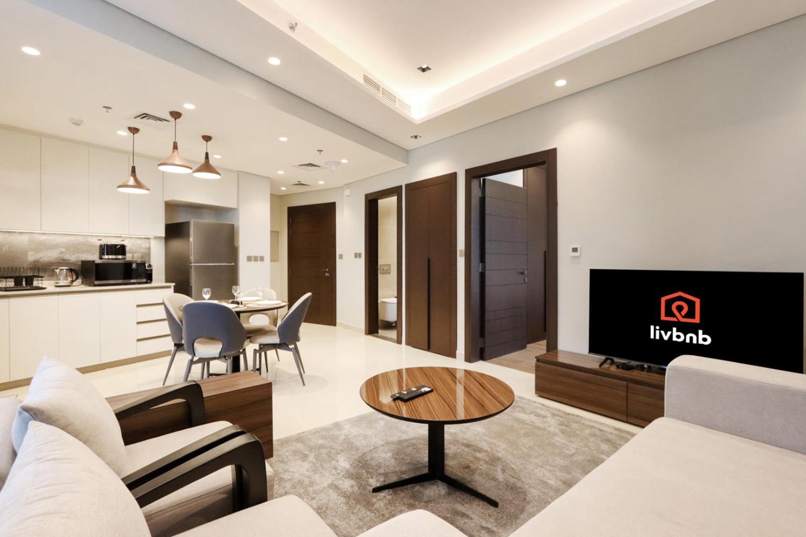 High-floor 1br With Burj Khalifa View Prime Location Apartment