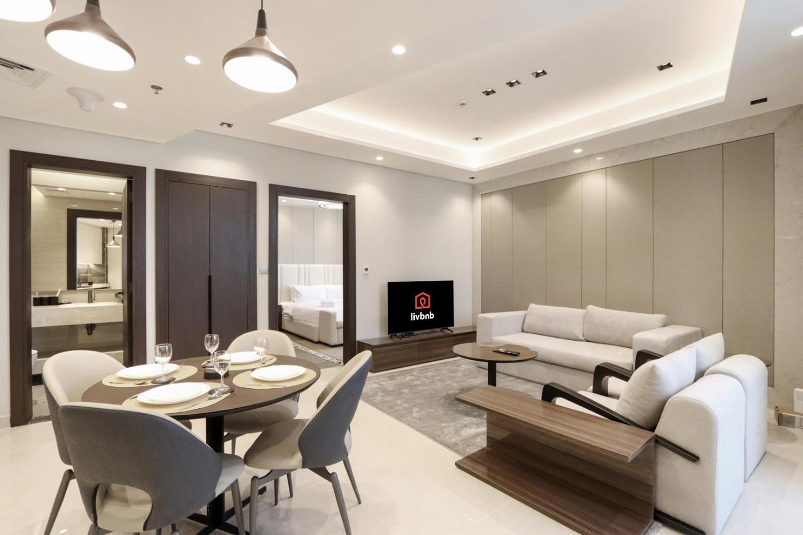 Apartment High-floor 1br With Burj Khalifa View Prime Location *