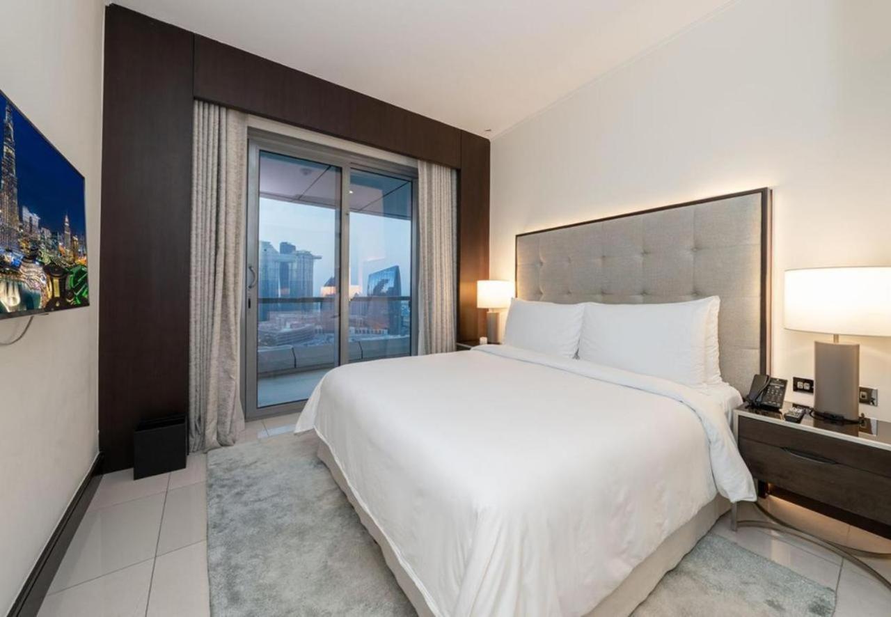 Holistay Luxury Homes - Burj Khalifa View - Direct Access Mall Dubai