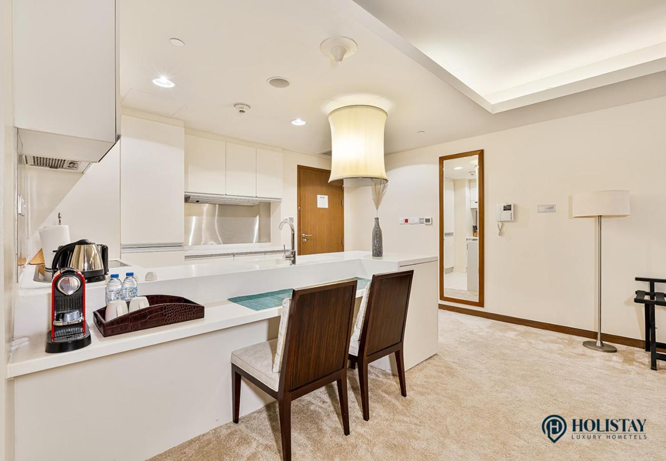 Holistay Luxury Homes - Burj Khalifa View - Direct Access Mall * Dubai