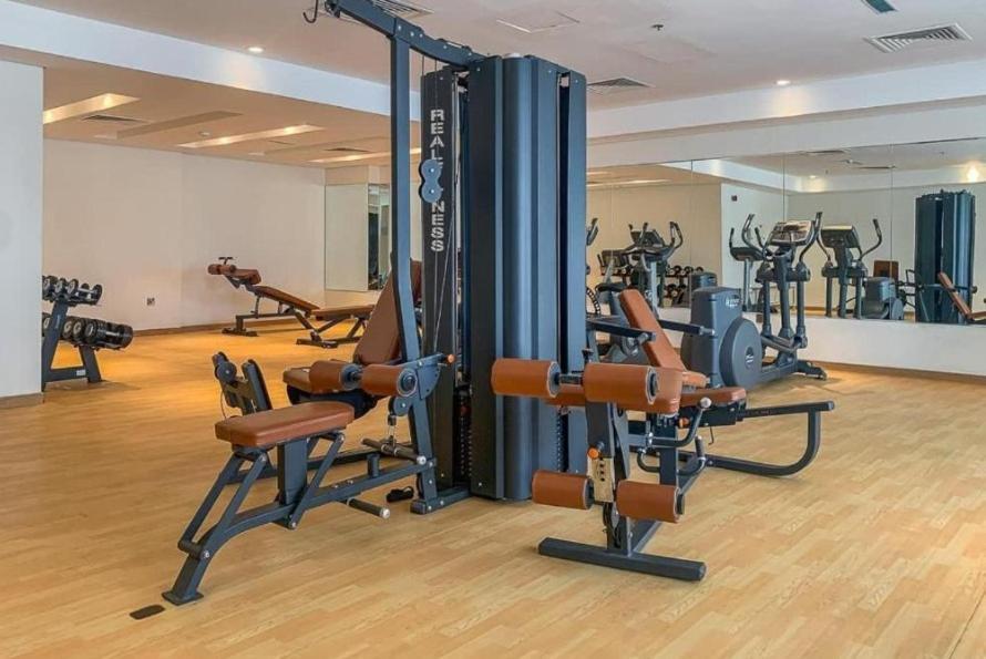 1br + Maid In Downtown