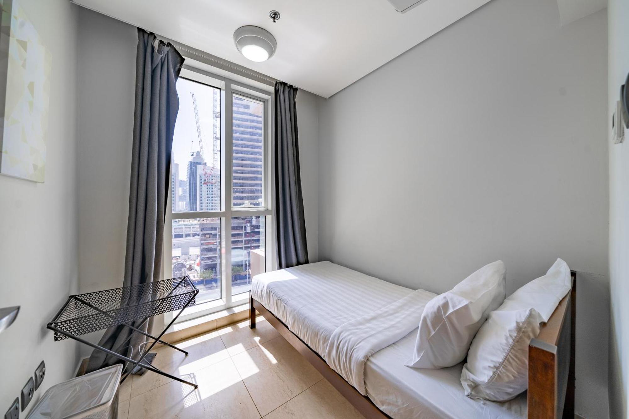 1br + Maid In Downtown Apartment Dubai