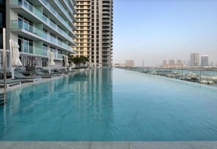 Elegant 1br With Sea View And Free Access * Dubai