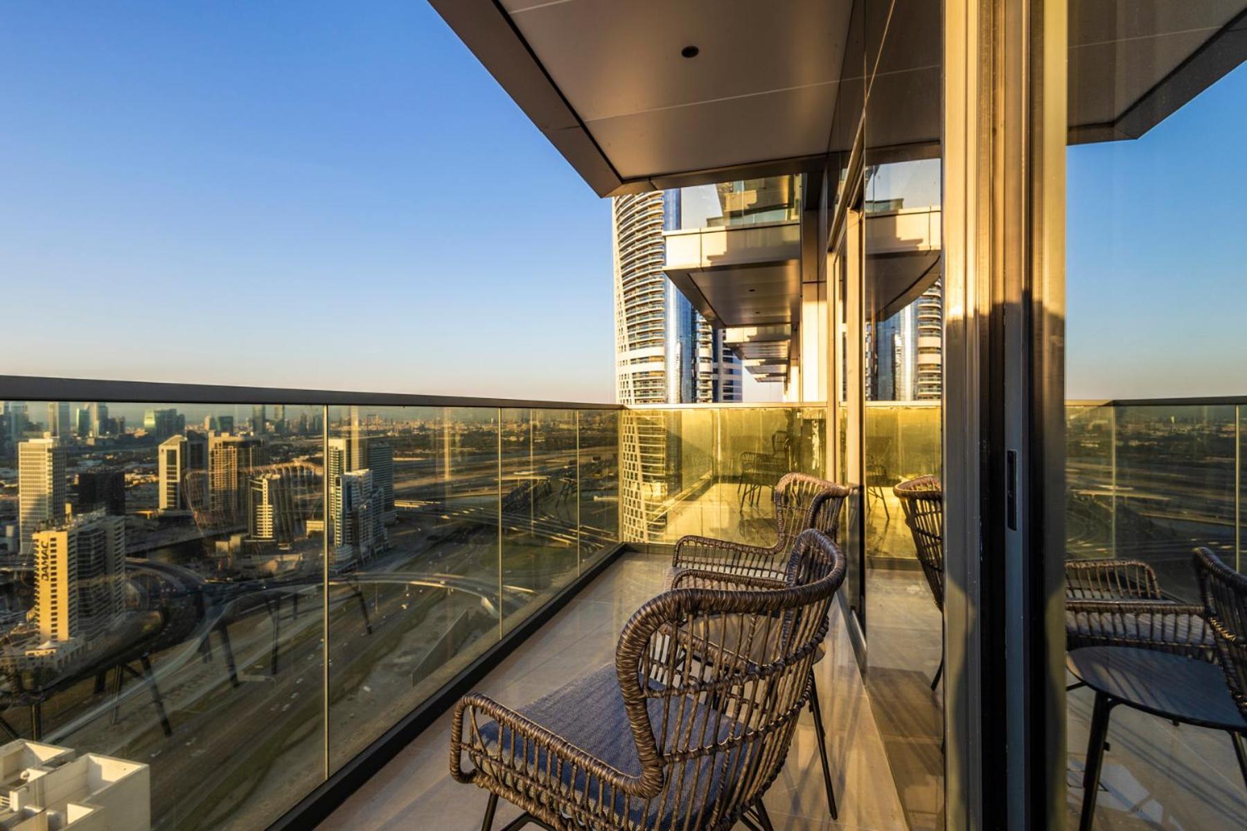 Apartment Luxurious 2br Stunning Full Burj Khalifa View