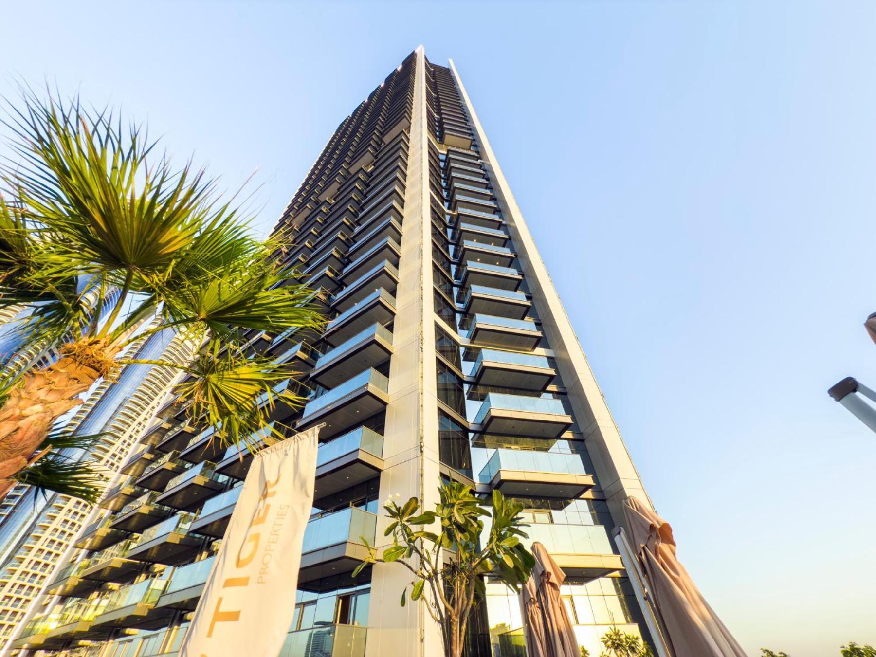Luxurious 2br Stunning Full Burj Khalifa View Dubai