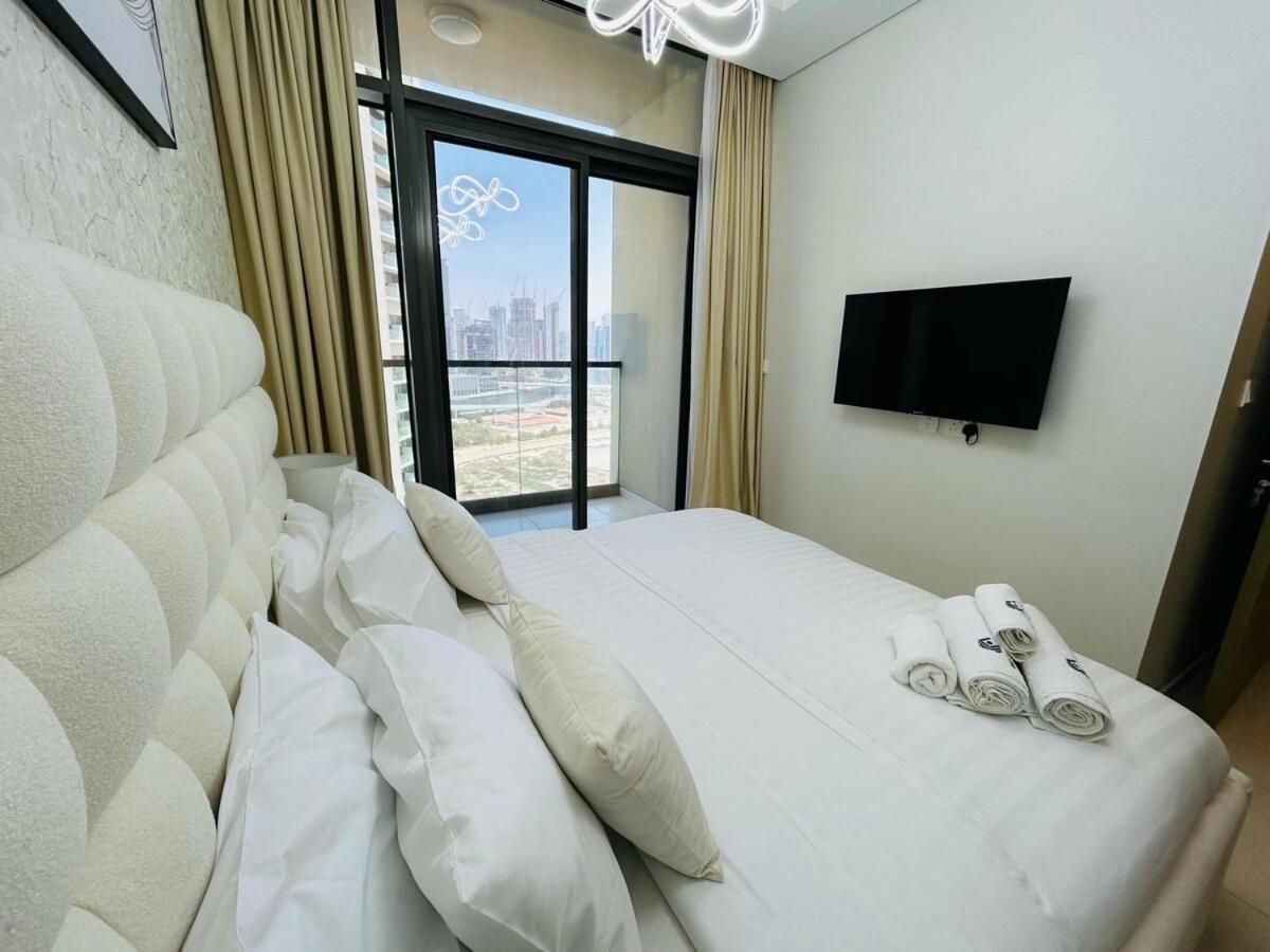 Modern 2bhk With Stunning Views *