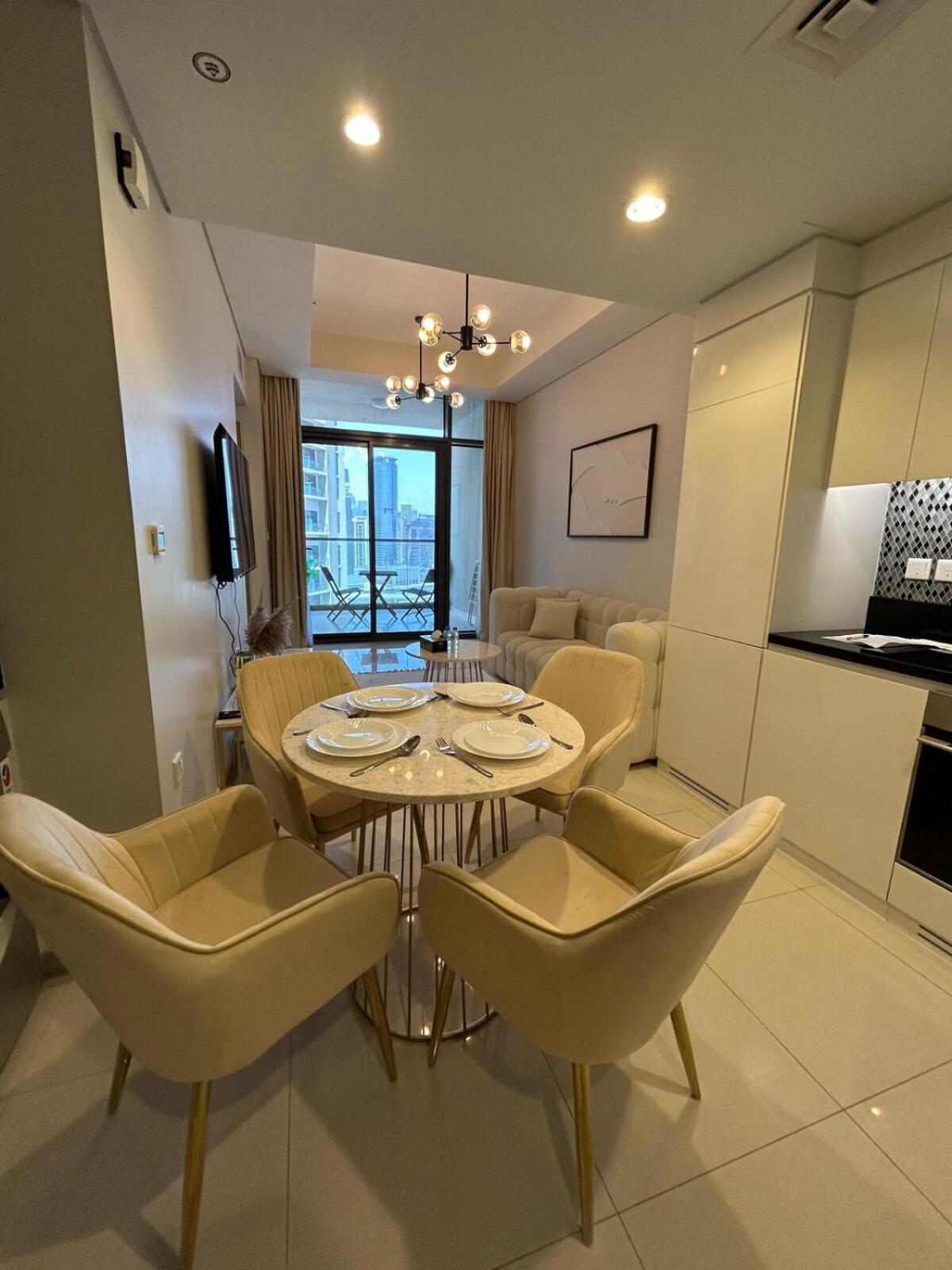 Modern 2bhk With Stunning Views