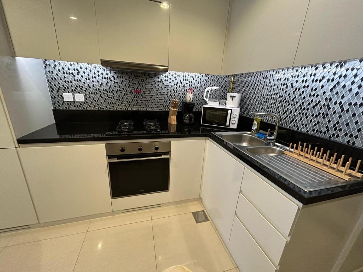 Modern 2bhk With Stunning Views * Dubai