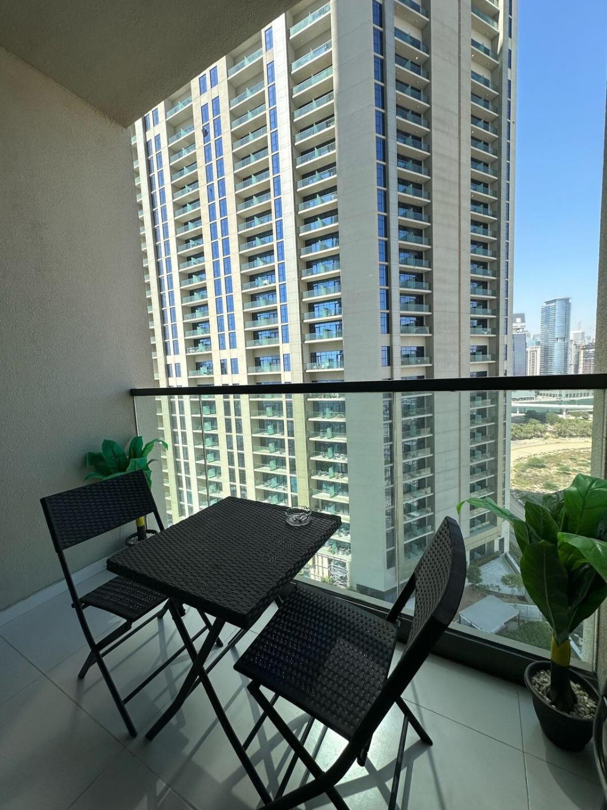 Modern 2bhk With Stunning Views Apartment