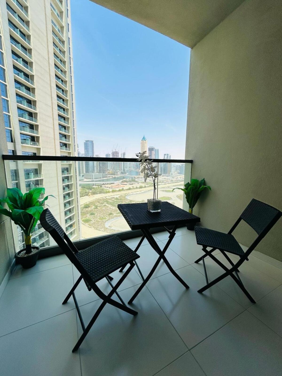 Modern 2bhk With Stunning Views * Dubai