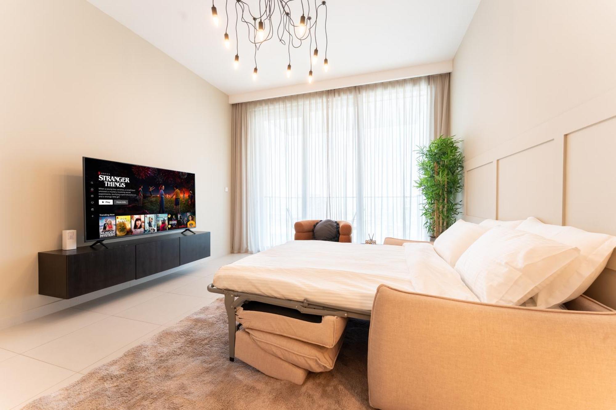 Elegant Luxury With Stunning Views In Creek Harbour By Aya Boutique * Dubai