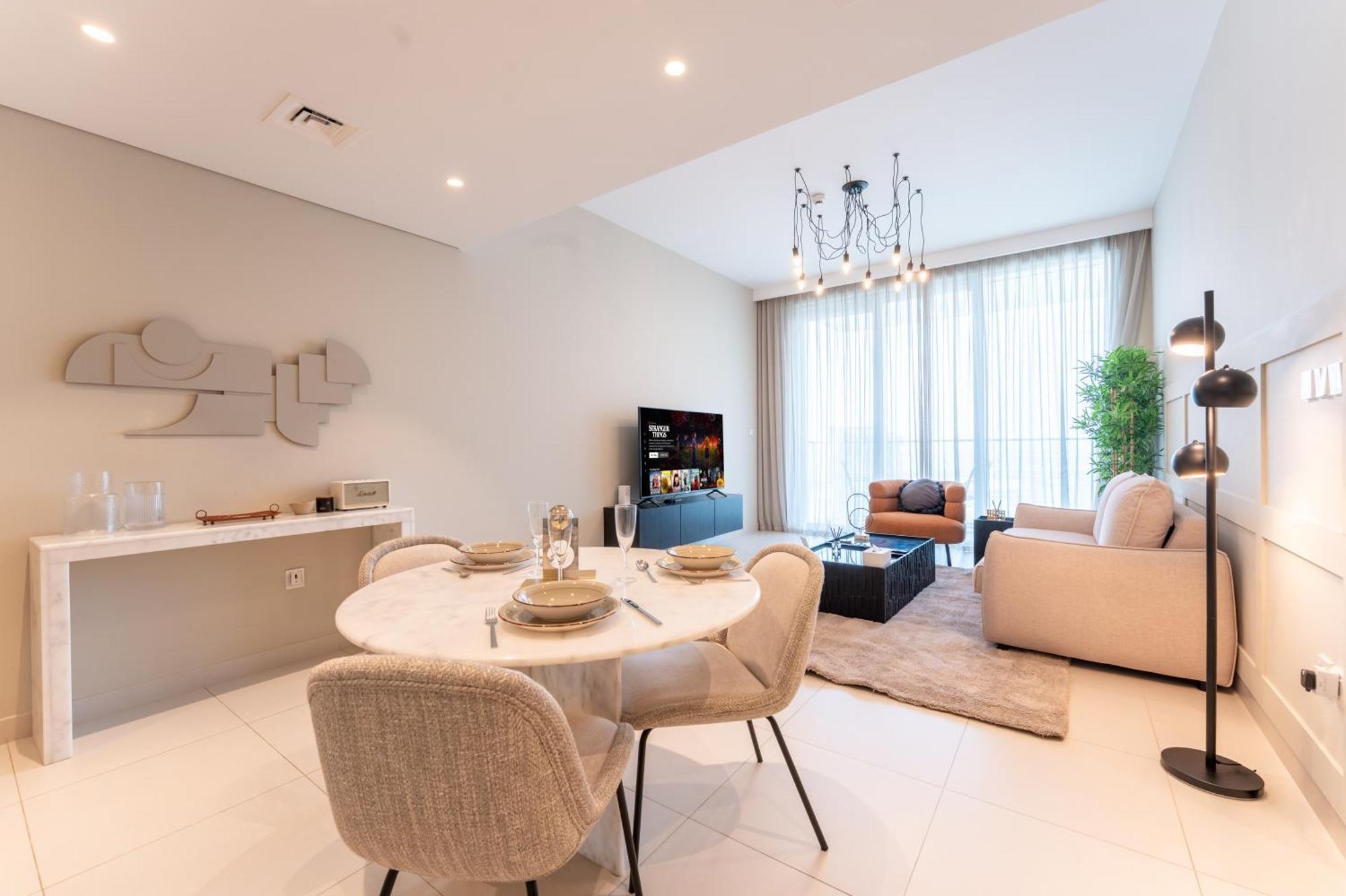 Apartment Elegant Luxury With Stunning Views In Creek Harbour By Aya Boutique *
