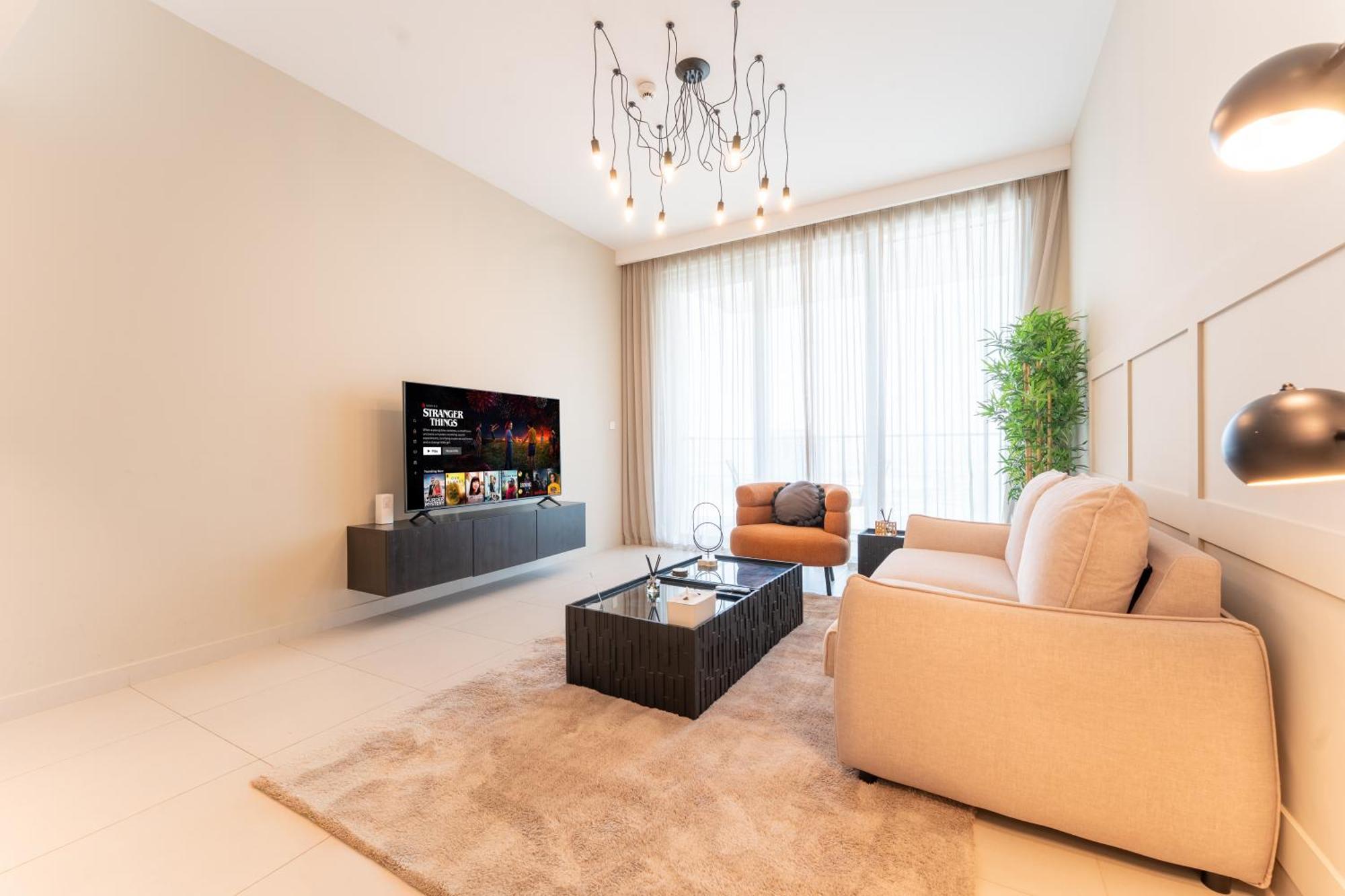 Elegant Luxury With Stunning Views In Creek Harbour By Aya Boutique * Dubai