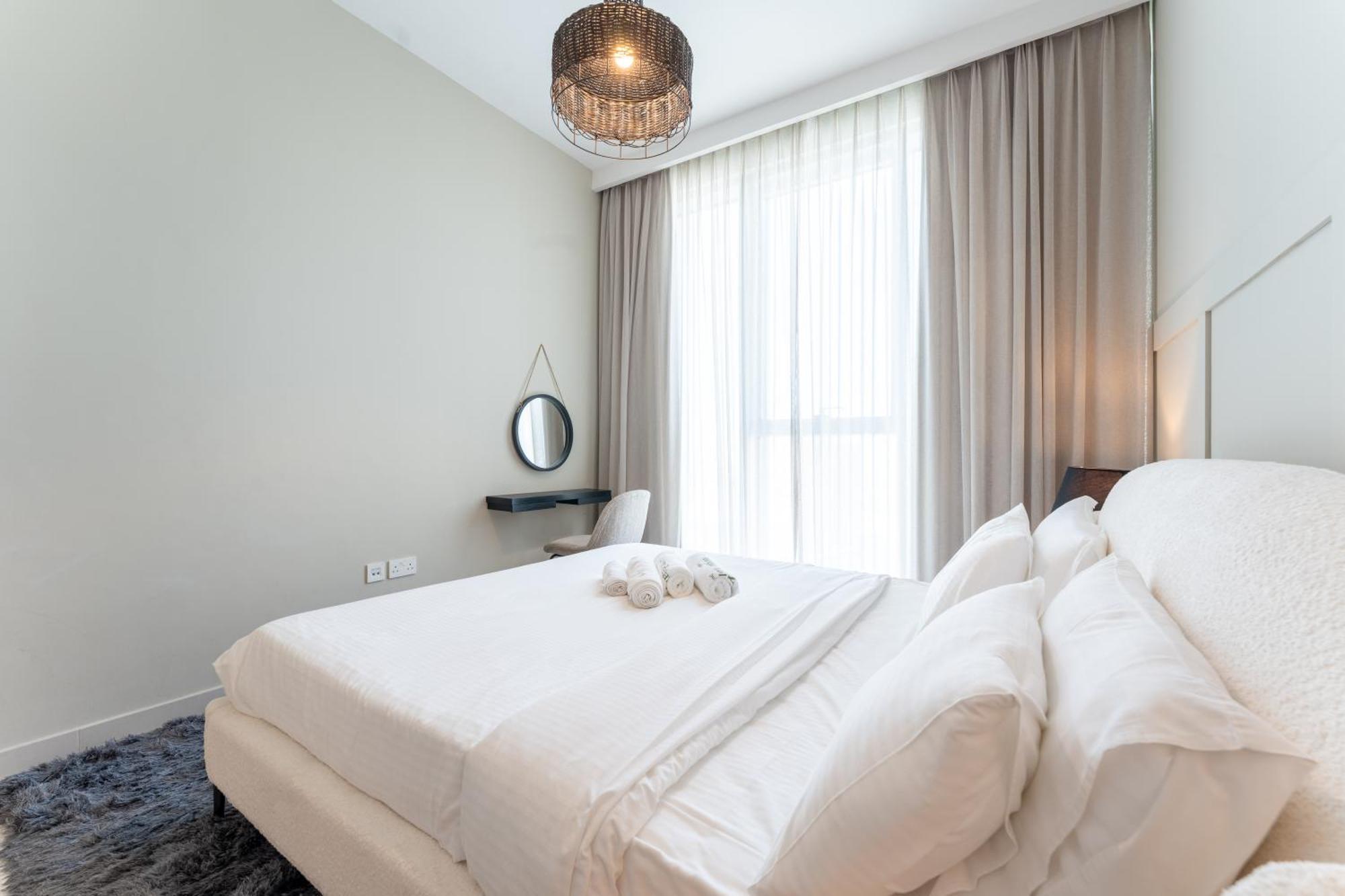 Elegant Luxury With Stunning Views In Creek Harbour By Aya Boutique * Dubai