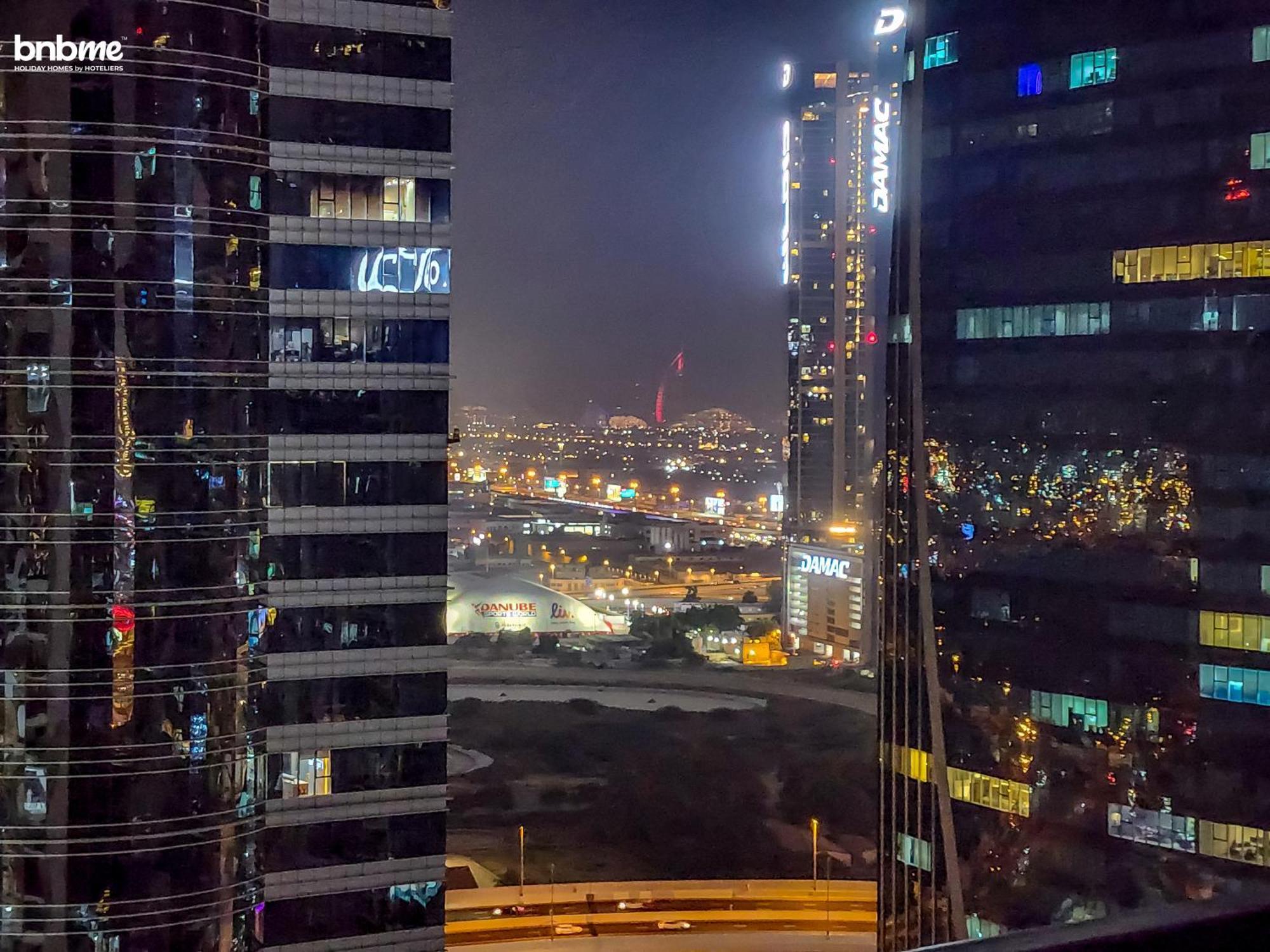 Bnbmehomes - Damac Zada Tower * Dubai