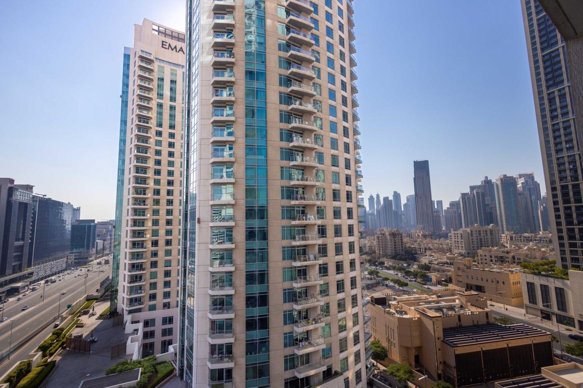 Downtown Burj Al Nujoom Mall & Burj Khalifa Apartment *