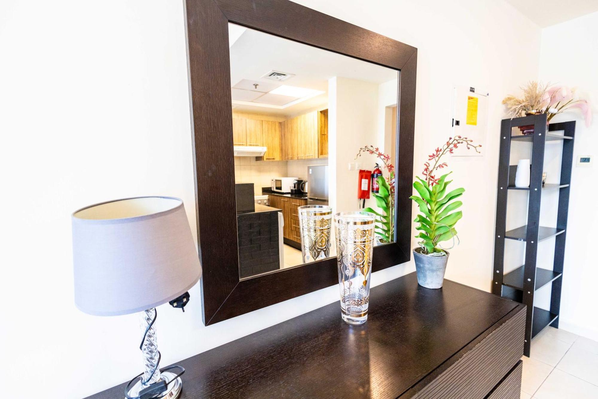 Apartment Downtown Burj Al Nujoom Mall & Burj Khalifa *