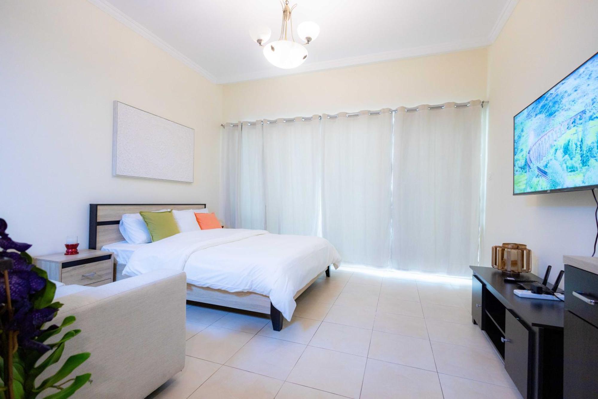 Downtown Burj Al Nujoom Mall & Burj Khalifa Apartment *