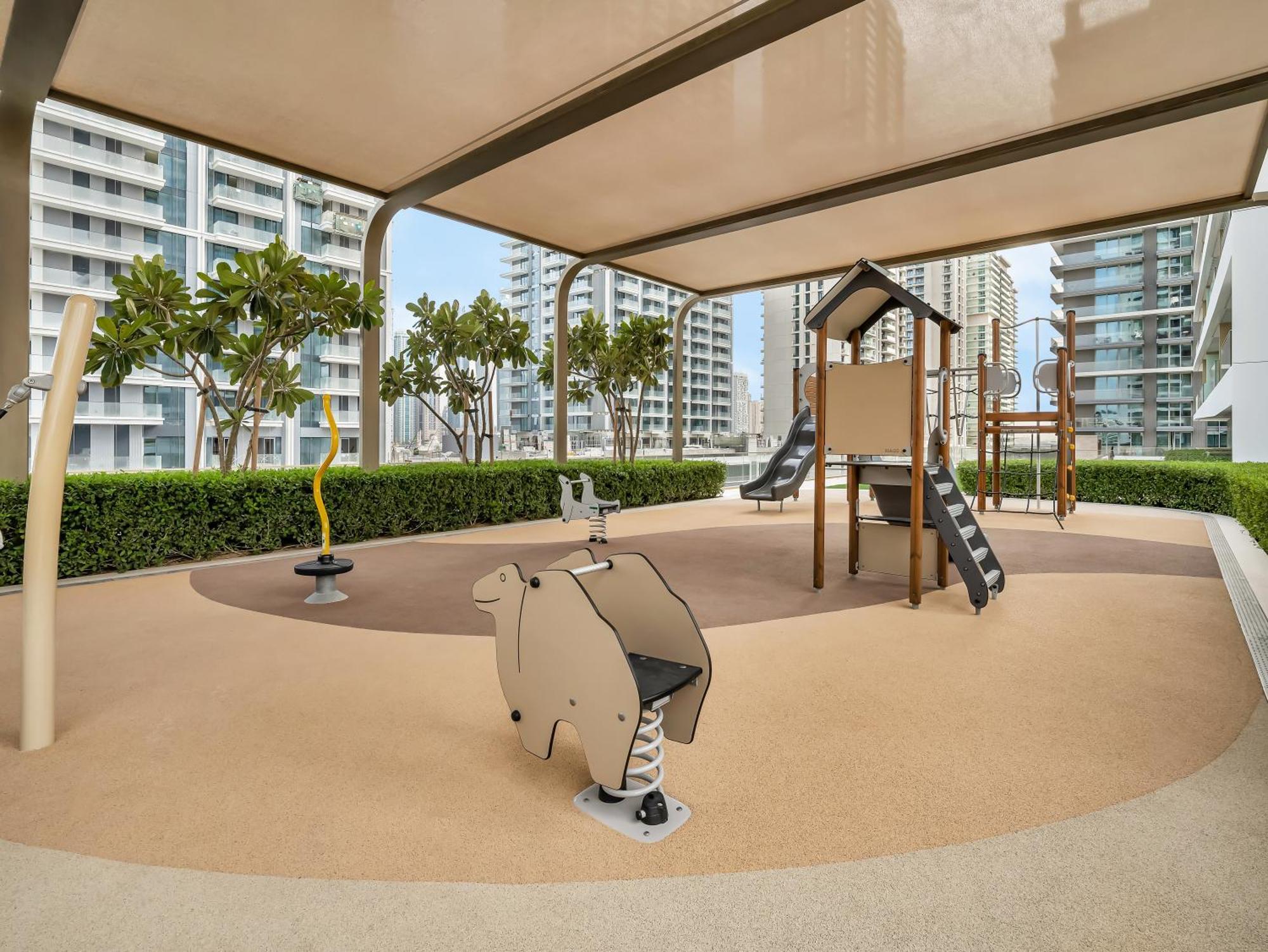 Apartment Luxury Spacious 2 Bedroom Private And Views