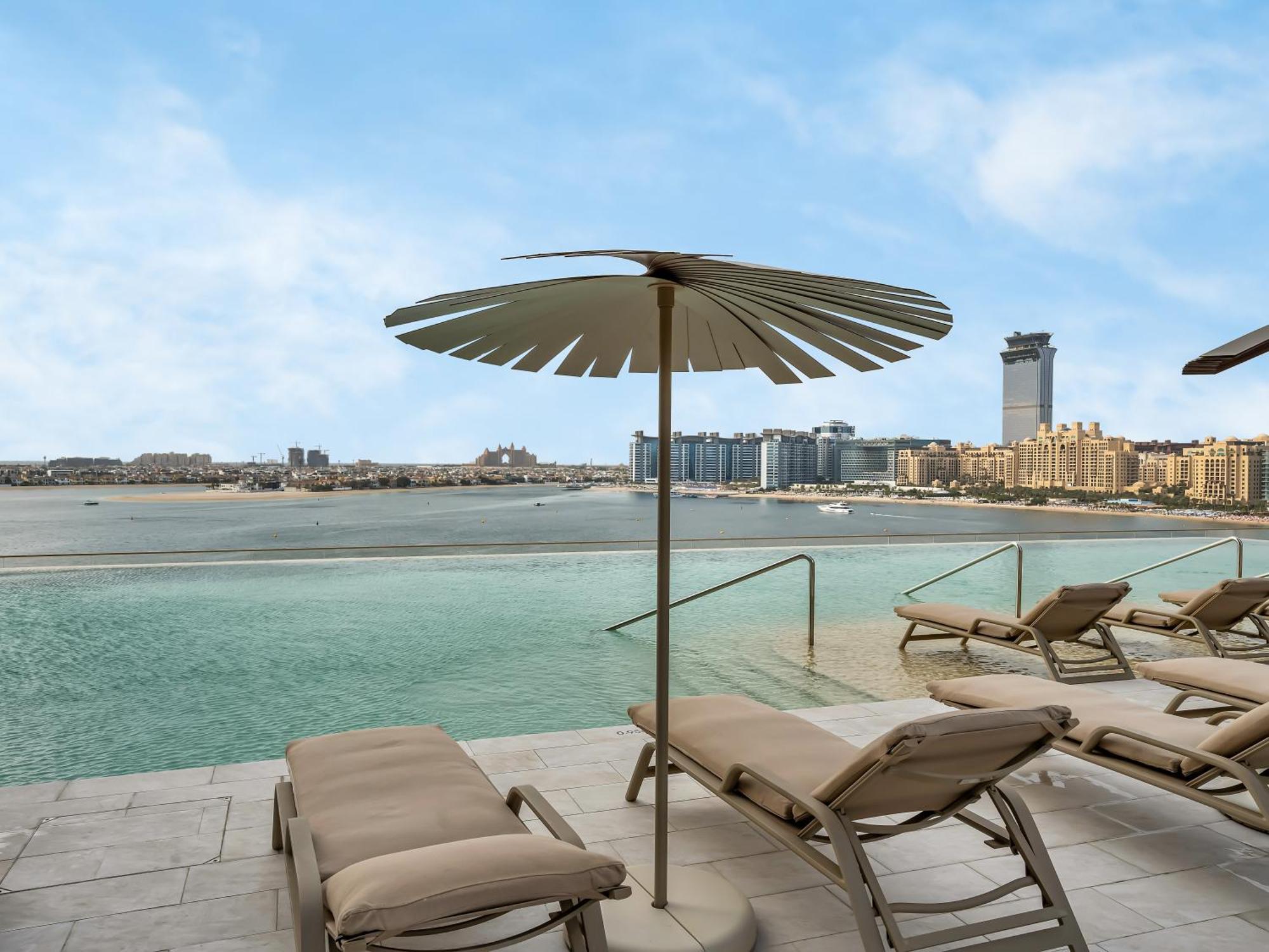 Apartment Luxury Spacious 2 Bedroom Private And Views