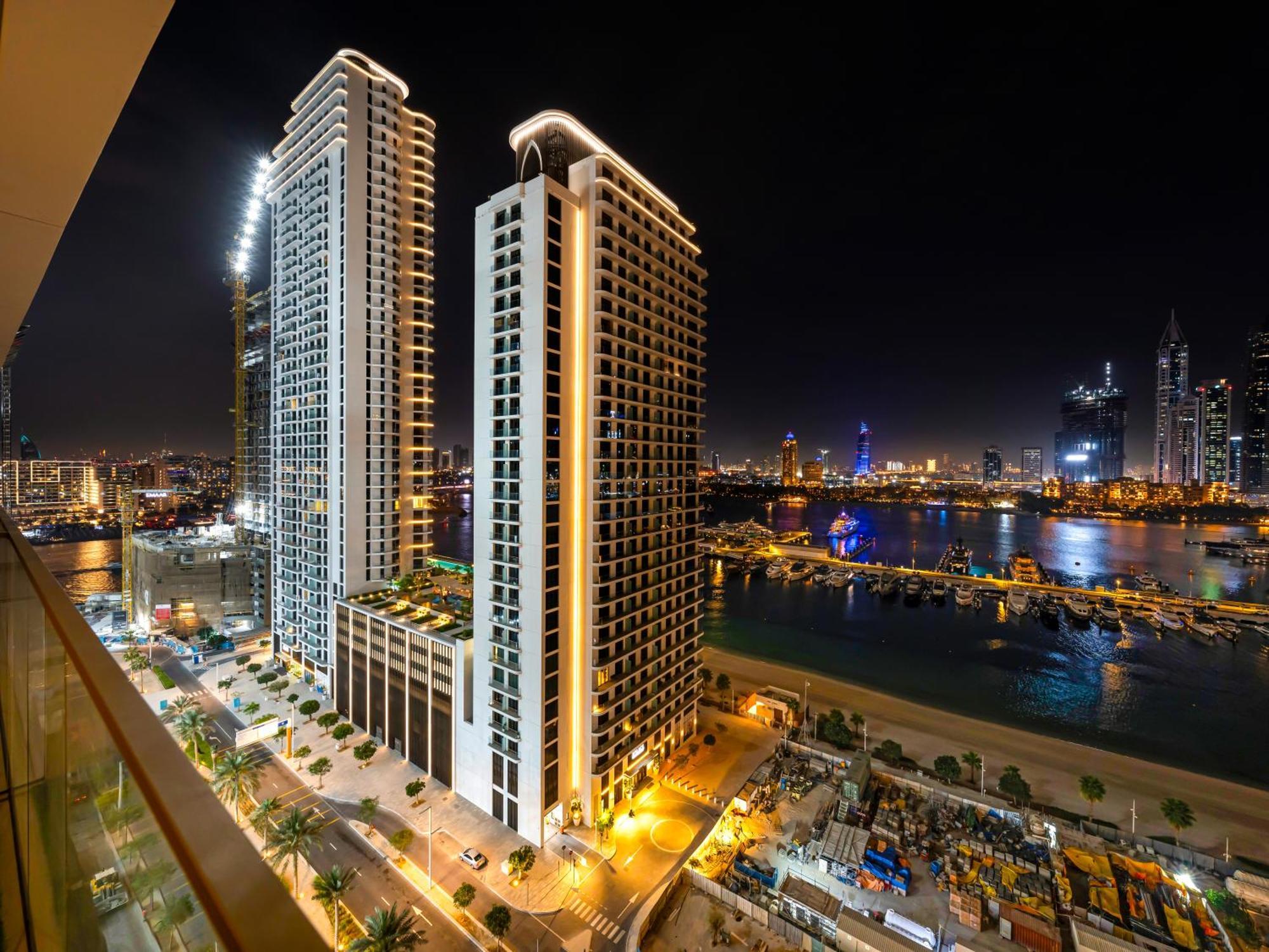 Luxury Spacious 2 Bedroom Private And Views Apartment Dubai