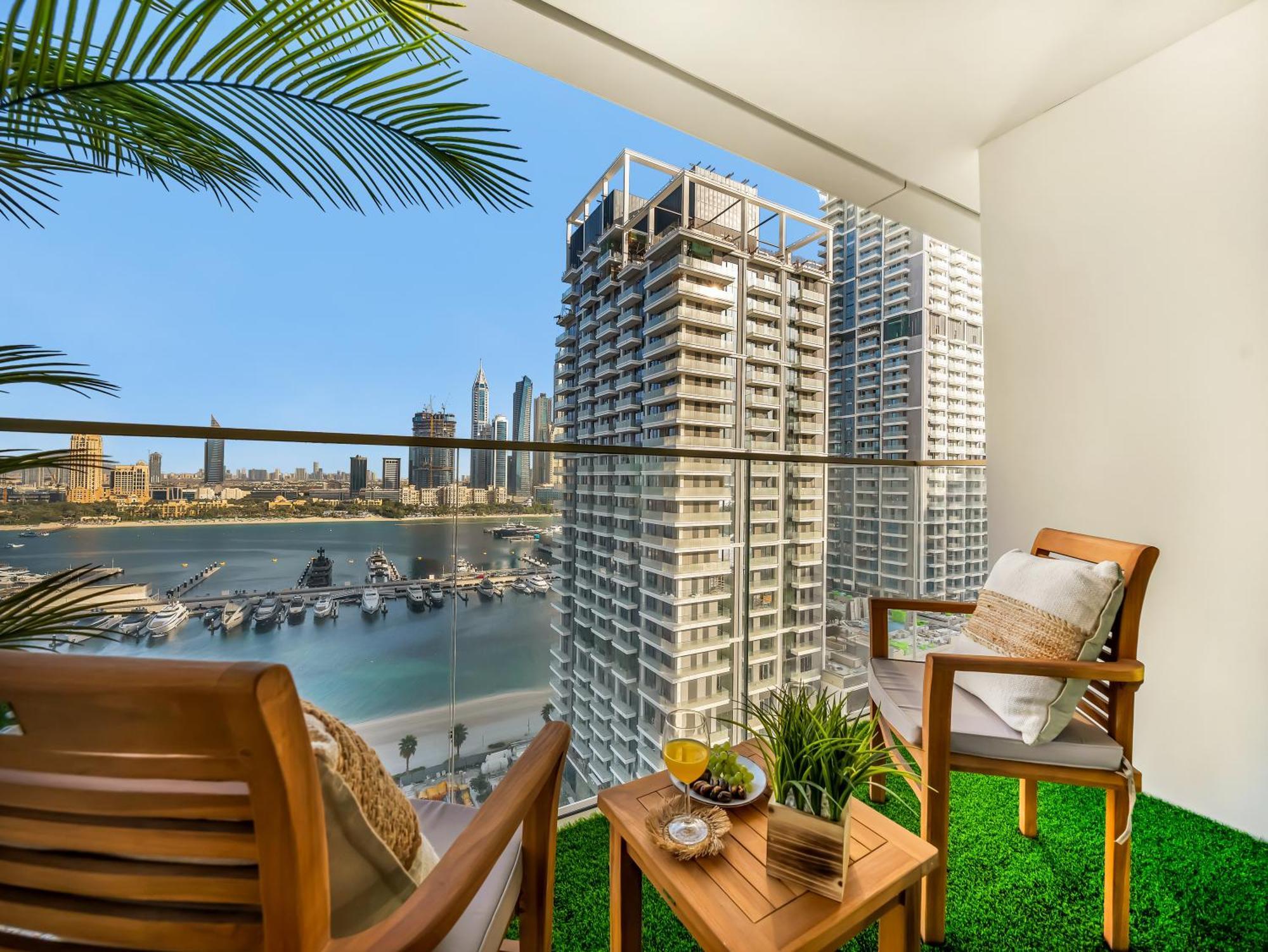 Apartment Luxury Spacious 2 Bedroom Private And Views Dubai