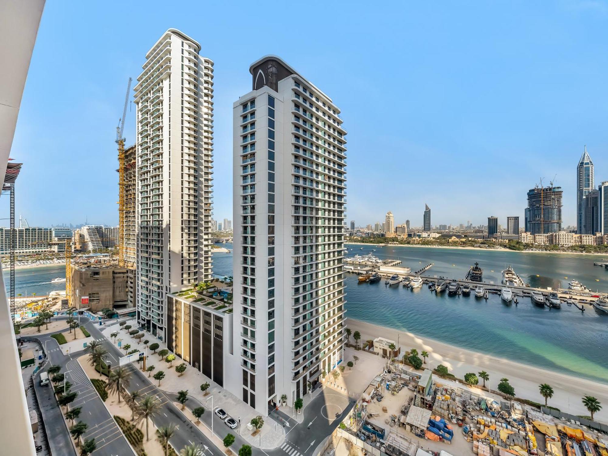 Apartment Luxury Spacious 2 Bedroom Private And Views *
