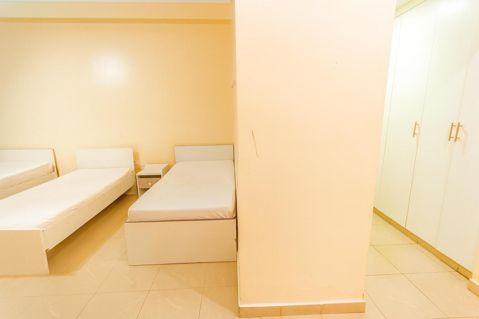 Masters And Double For Girls Only In Marina, Apartment *