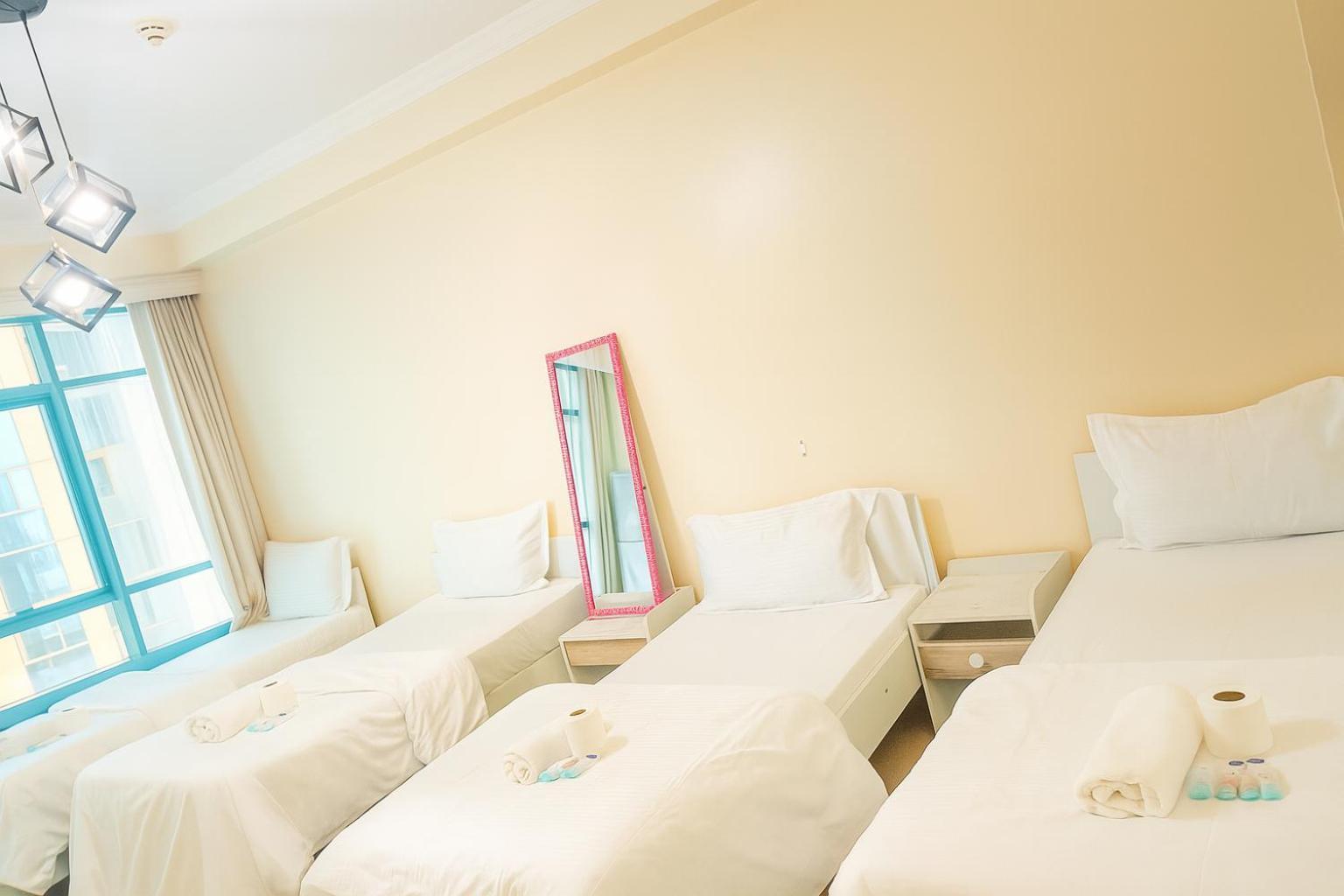 Masters And Double For Girls Only In Marina, Dubai