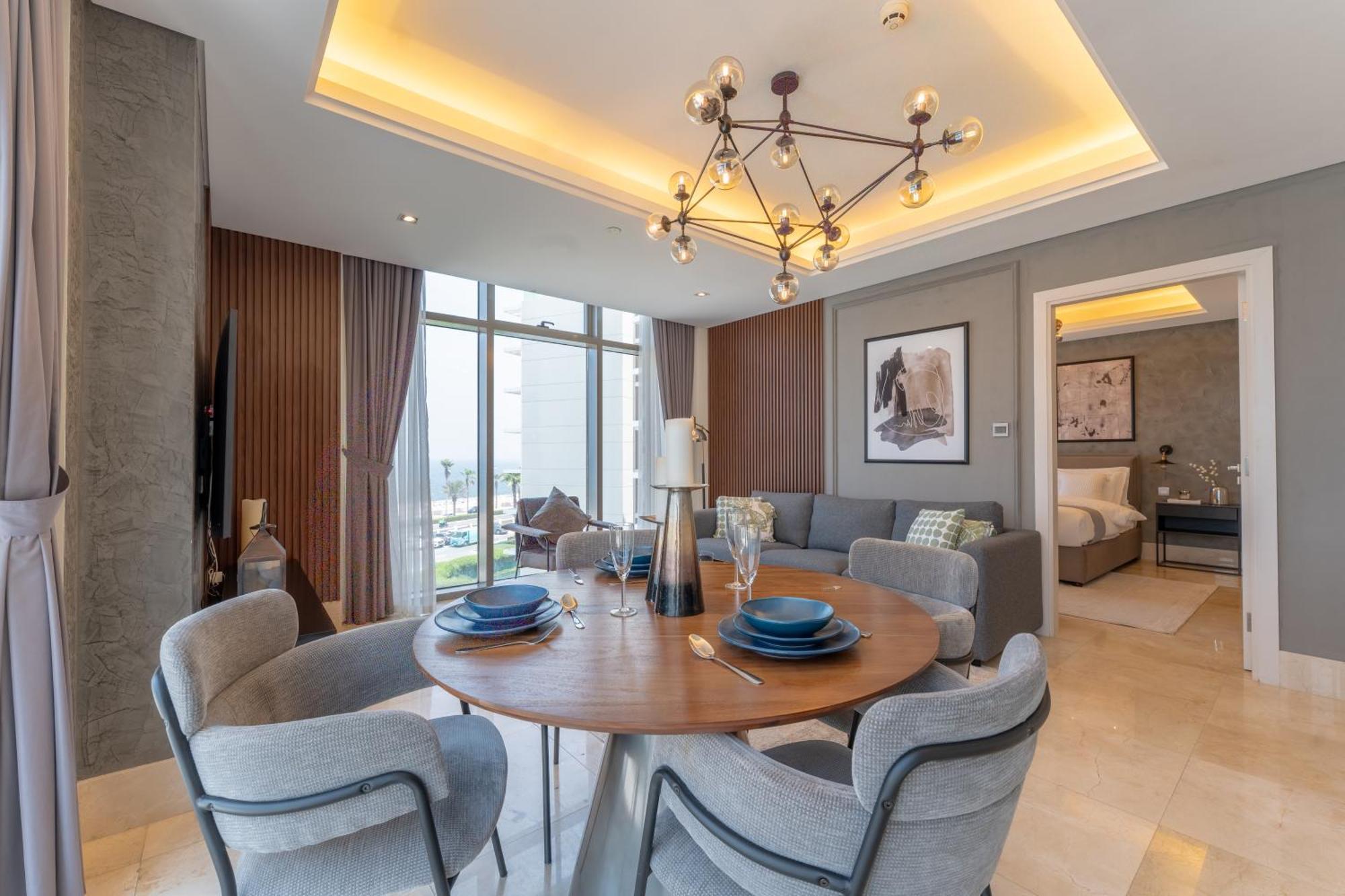 Elegant Palm Jumeirah Retreat With Breathtaking Sea Views By Aya Boutique Dubai