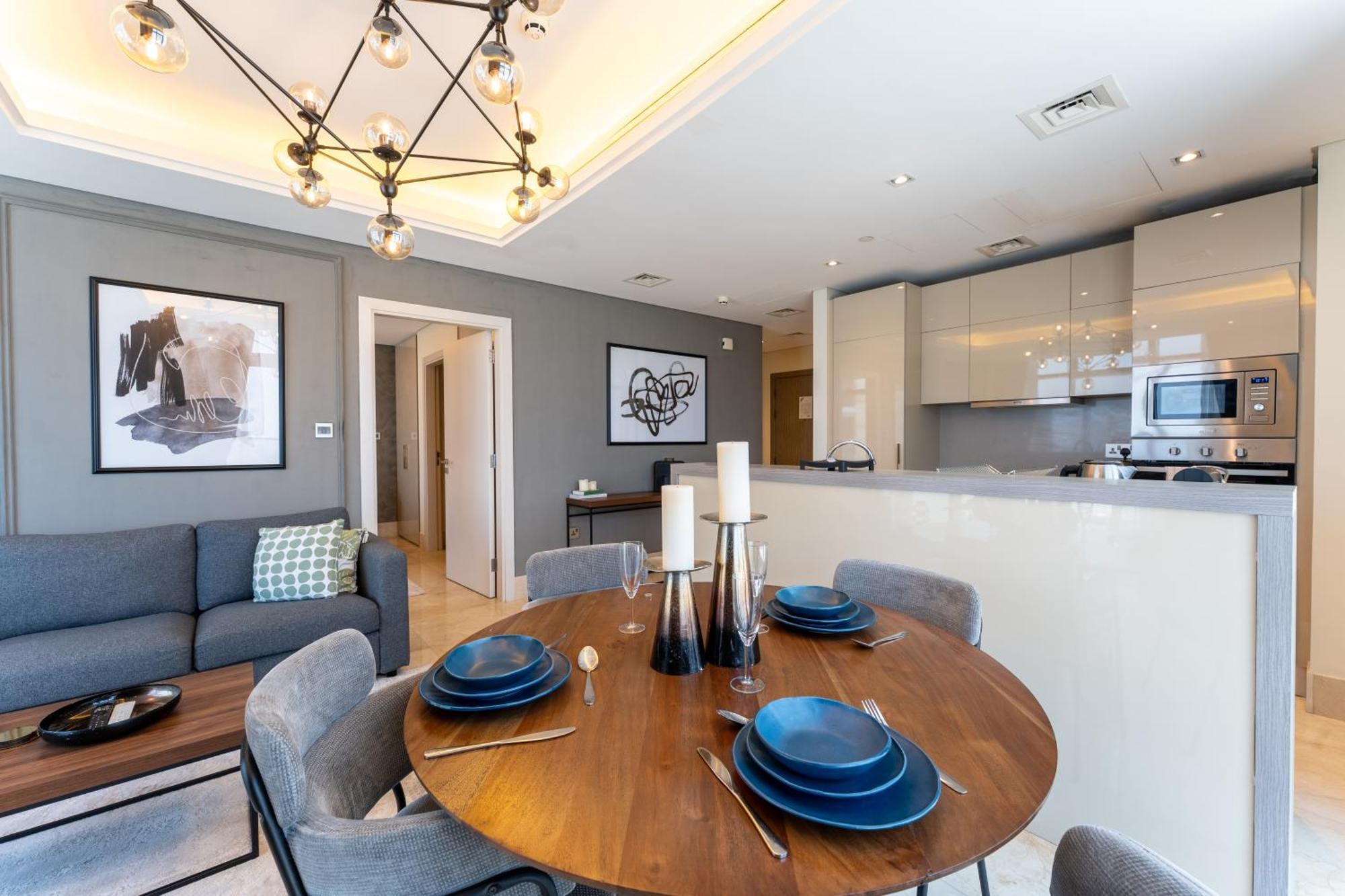 Apartment Elegant Palm Jumeirah Retreat With Breathtaking Sea Views By Aya Boutique