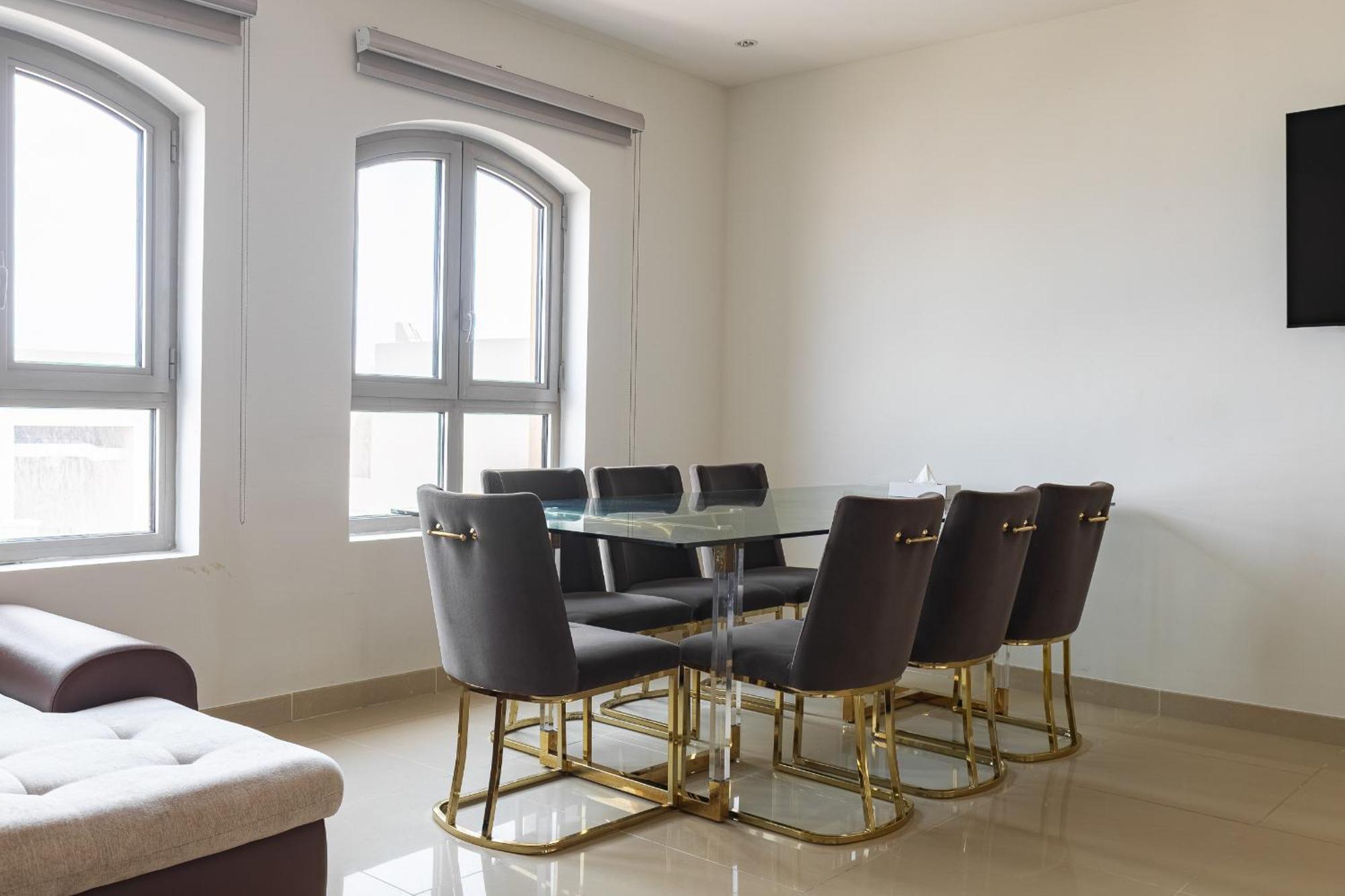 Amazing Beachfront Apartments Near Atlantis Waterpark By Simply Comfort Sarai Palm Jumeirah Dubai