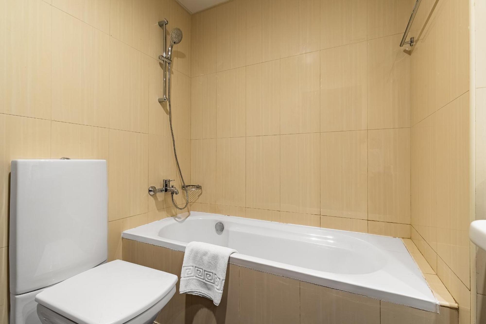 Apartment Amazing Beachfront Apartments Near Atlantis Waterpark By Simply Comfort Sarai Palm Jumeirah Dubai