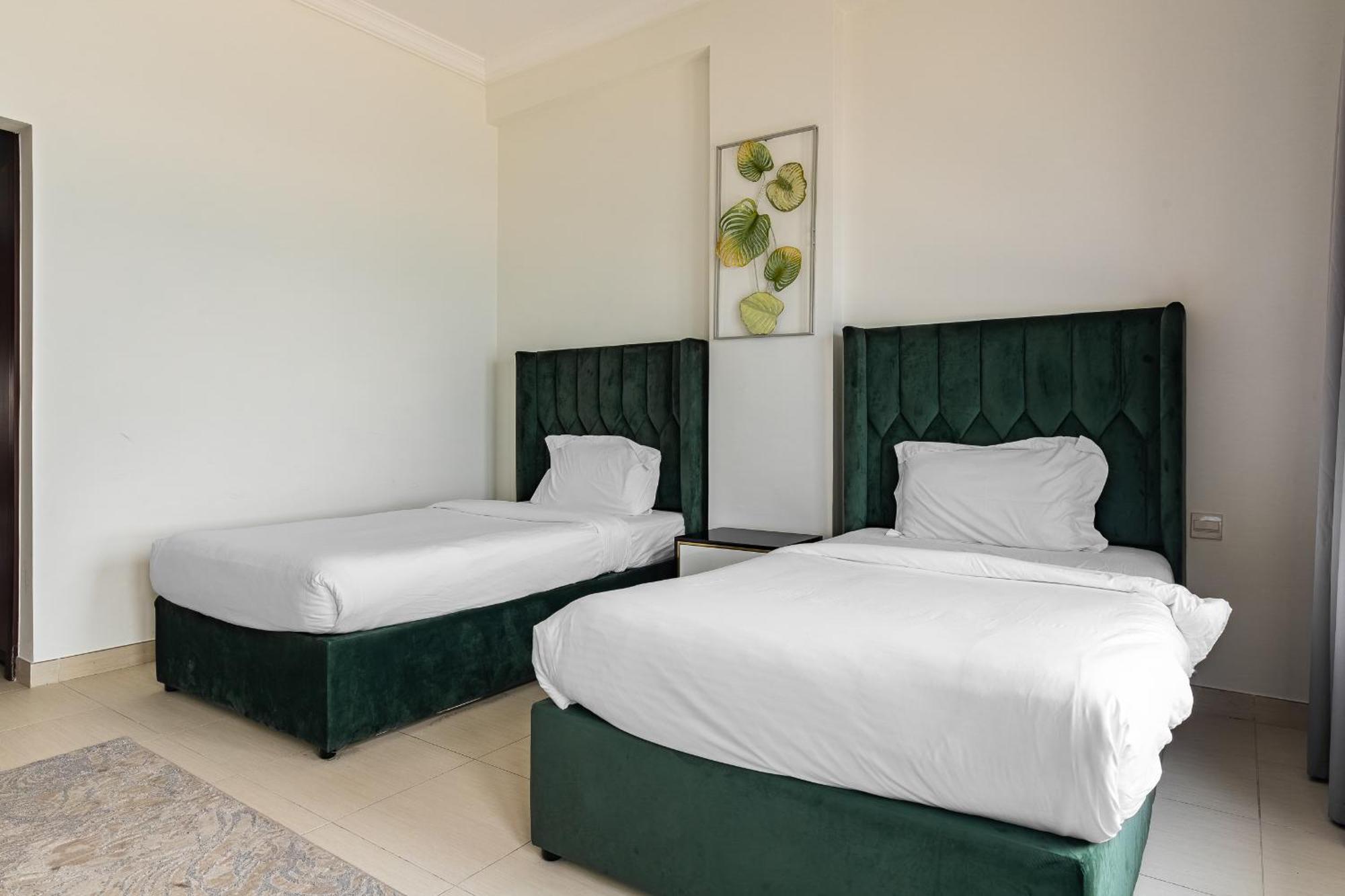 Amazing Beachfront Apartments Near Atlantis Waterpark By Simply Comfort Sarai Palm Jumeirah