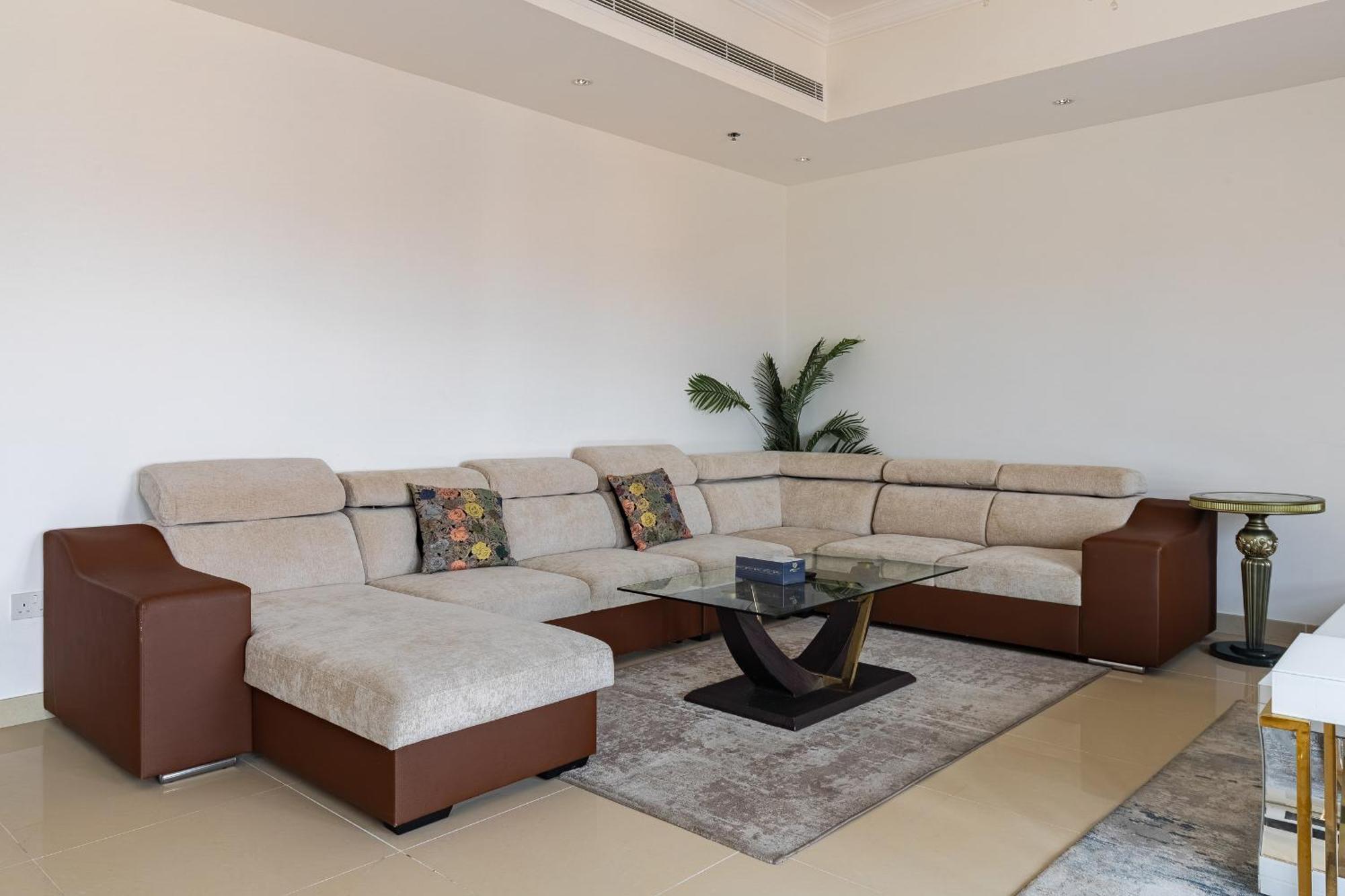 Amazing Beachfront Apartments Near Atlantis Waterpark By Simply Comfort Sarai Palm Jumeirah Apartment