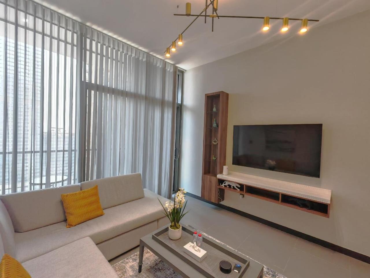 Apartment Brand New Luxury One Bedroom Dubai