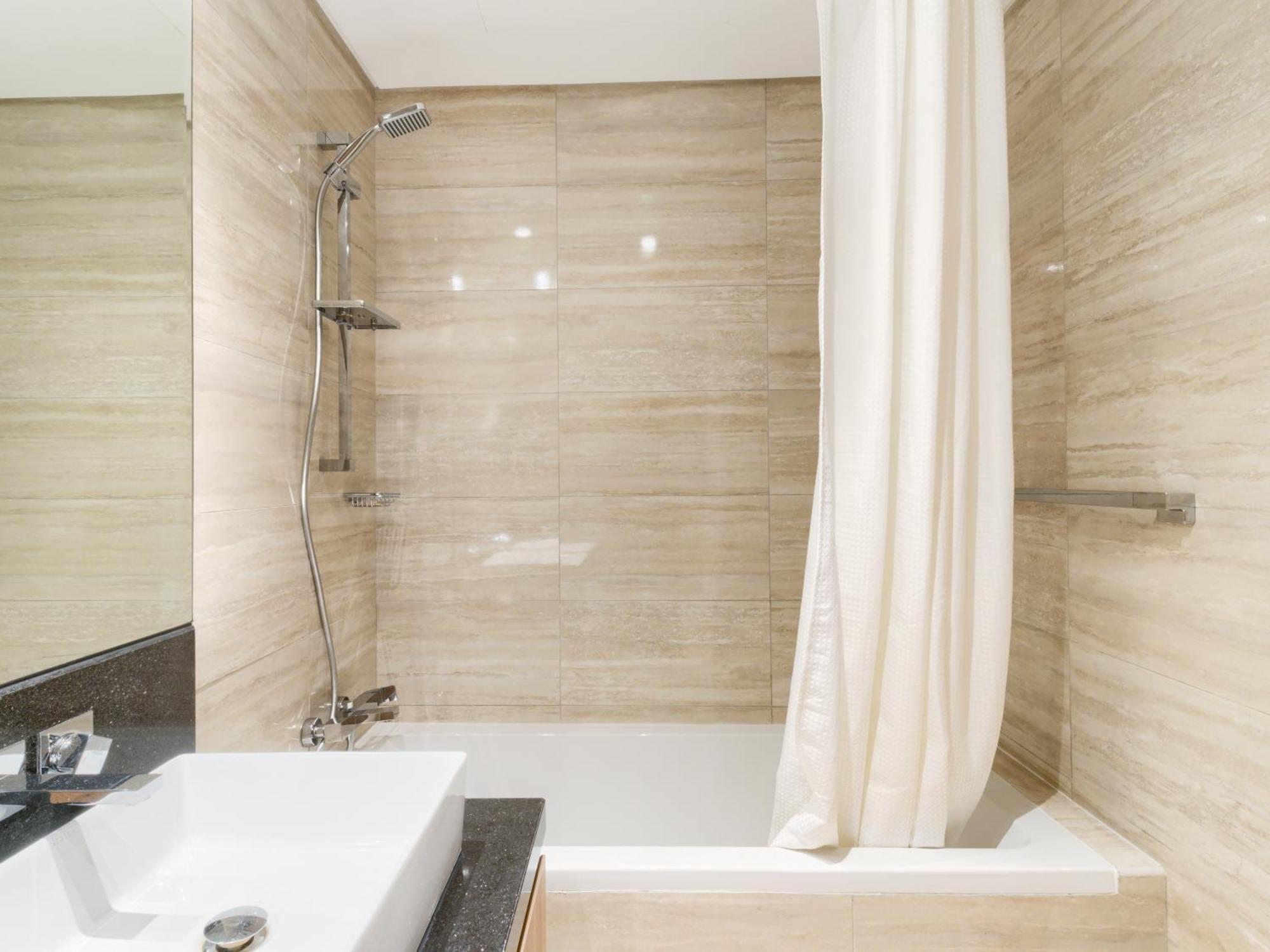 Trps - Urban Oasis, Business Bay - Contemporary 2br In A Secure Community Apartment Dubai