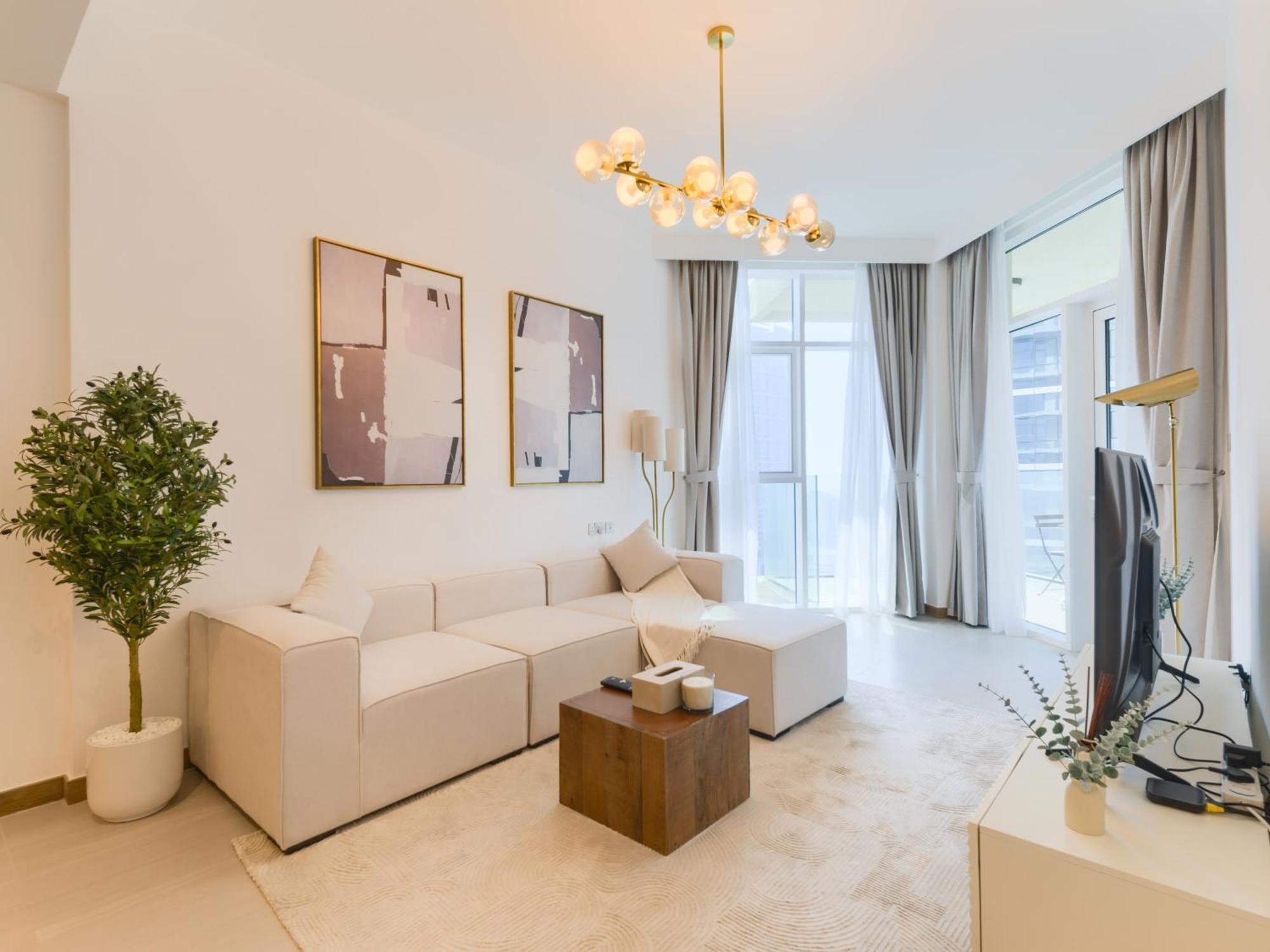 Trps - Urban Oasis, Business Bay - Contemporary 2br In A Secure Community Apartment