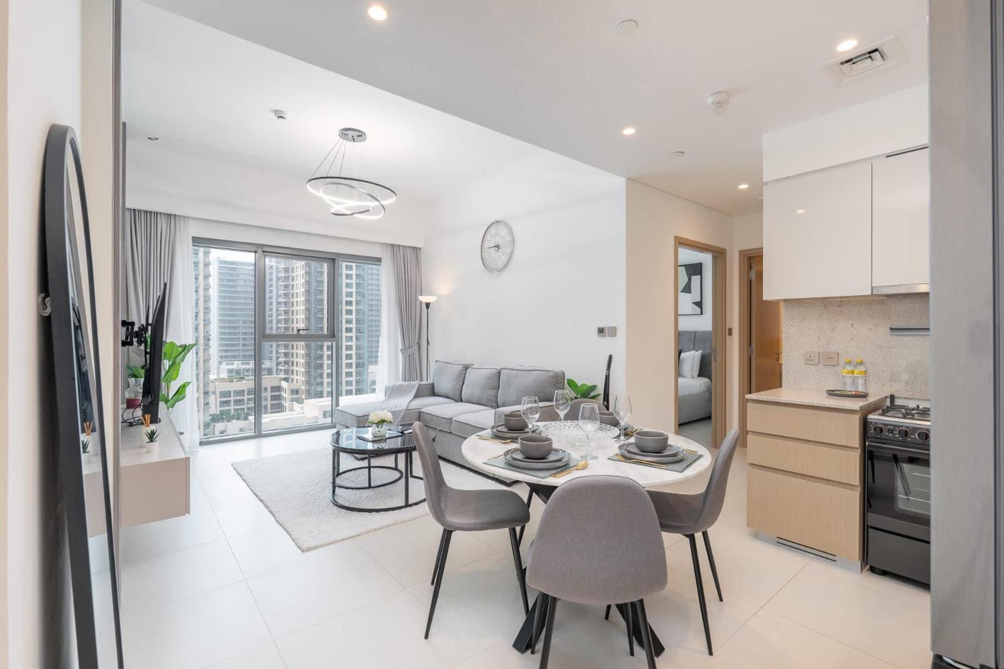 Amazing Downtown 1 Bed For 2 Apartment *