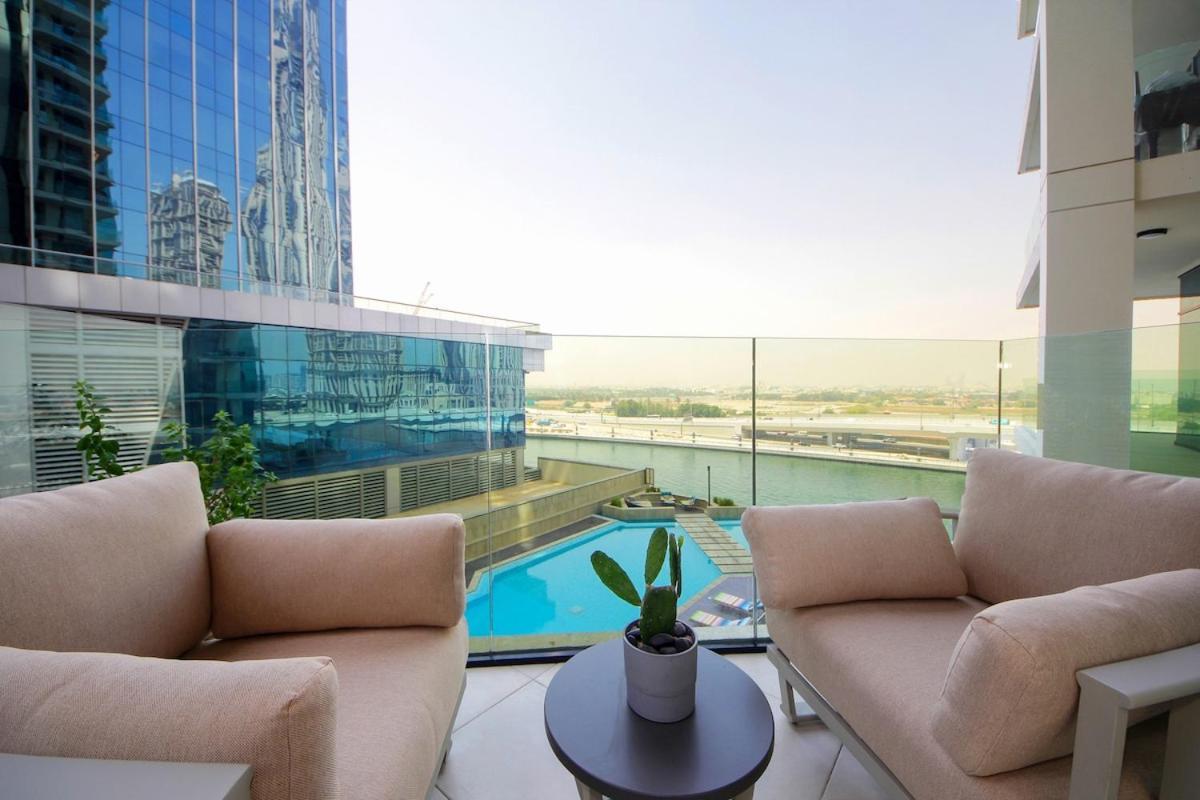 Urban Oasis 2br Retreat In With Pool View Apartment *