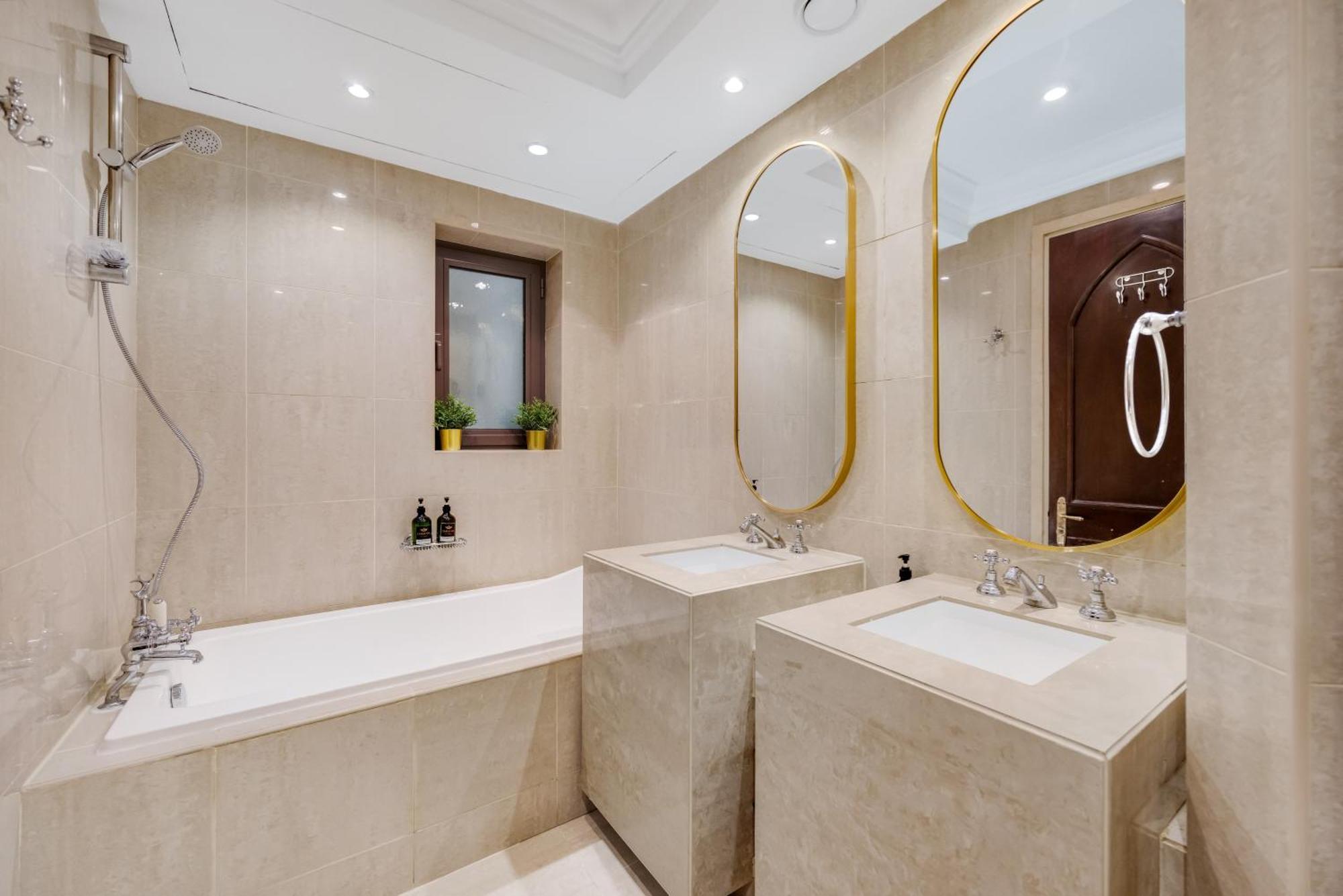 Durrani Homes - Luxe Living At Souk Al Bahar With Burj Khalifa And Partial Fountain View Apartment