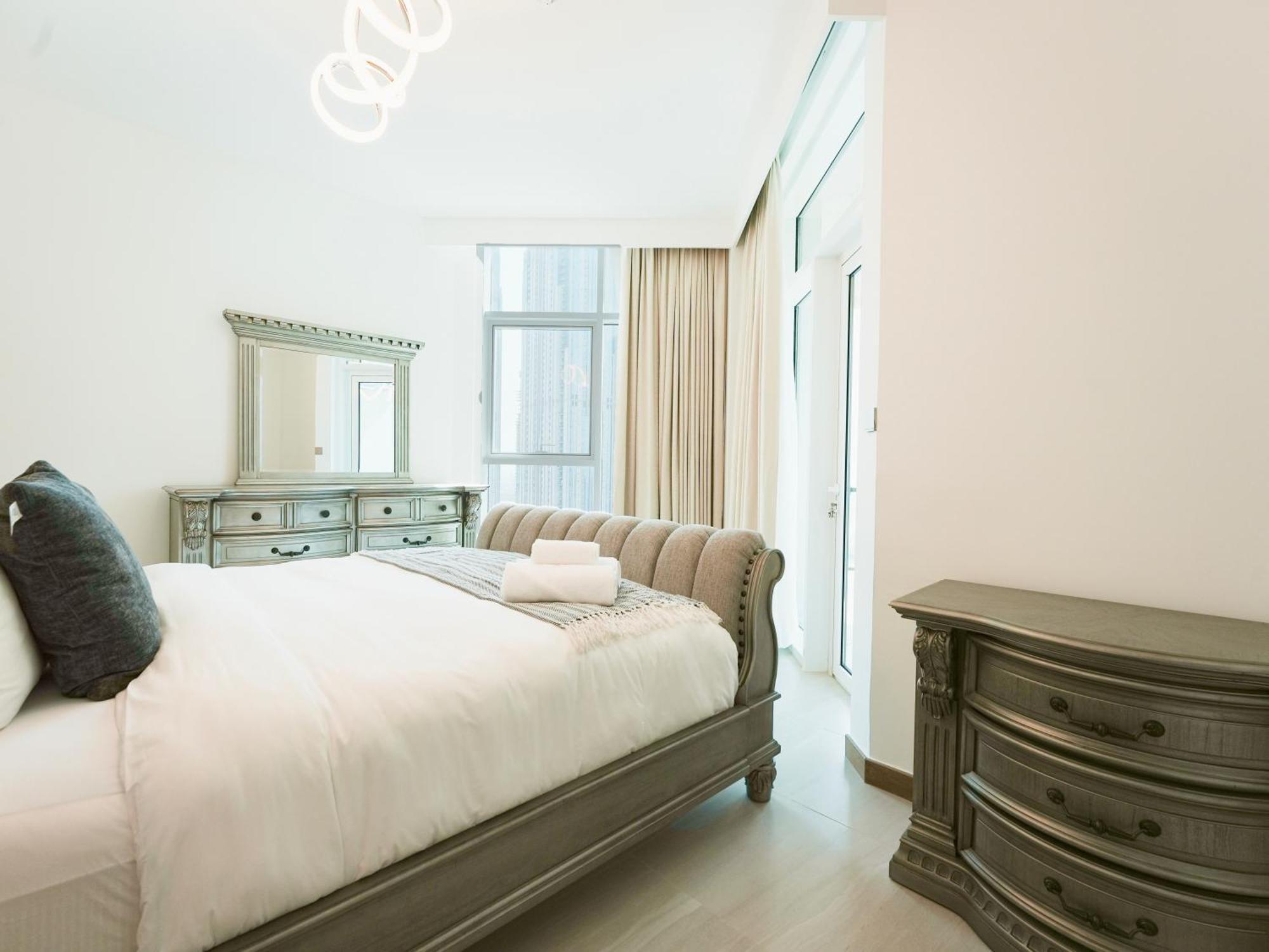 Elegant 2-bedroom Apartment, Branded & Luxury Amenities *