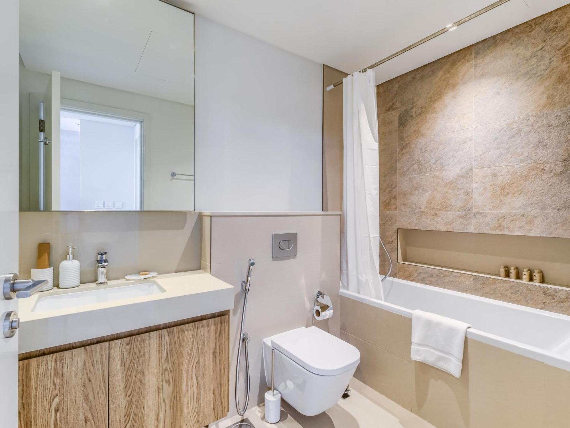 Apartment Trps - Downtown Views Ii Tower 2, Downtown - 1br Furnished - Near To Mall Dubai