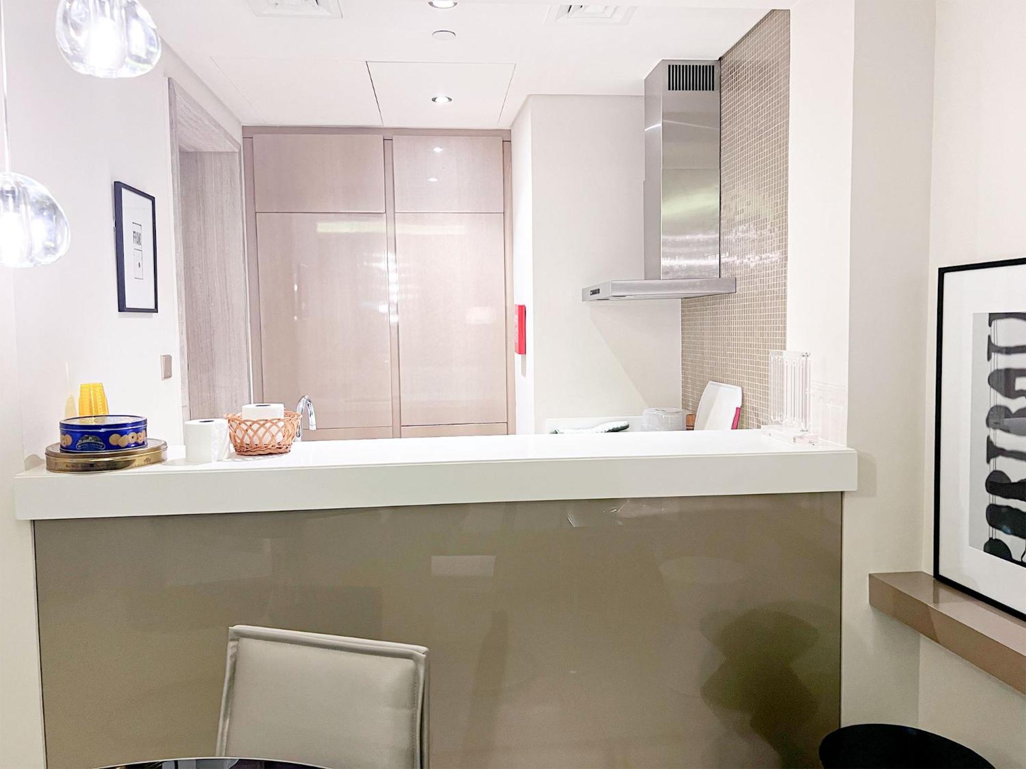 Paramount Towers - Cosmos Living 1 Bedroom *