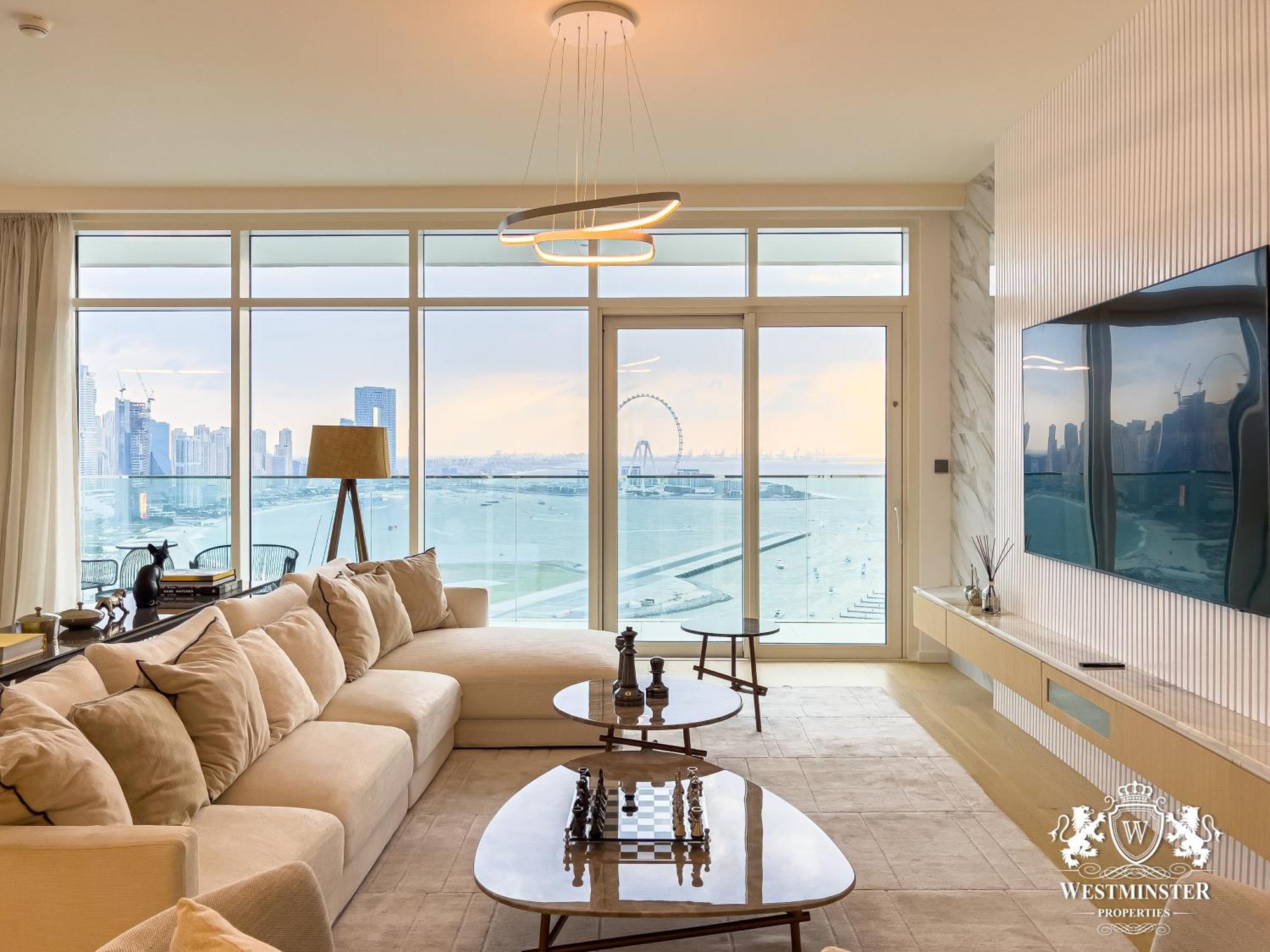 Westminster Front Apartment