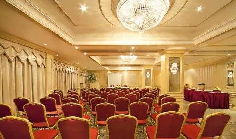 Admiral Plaza Hotel