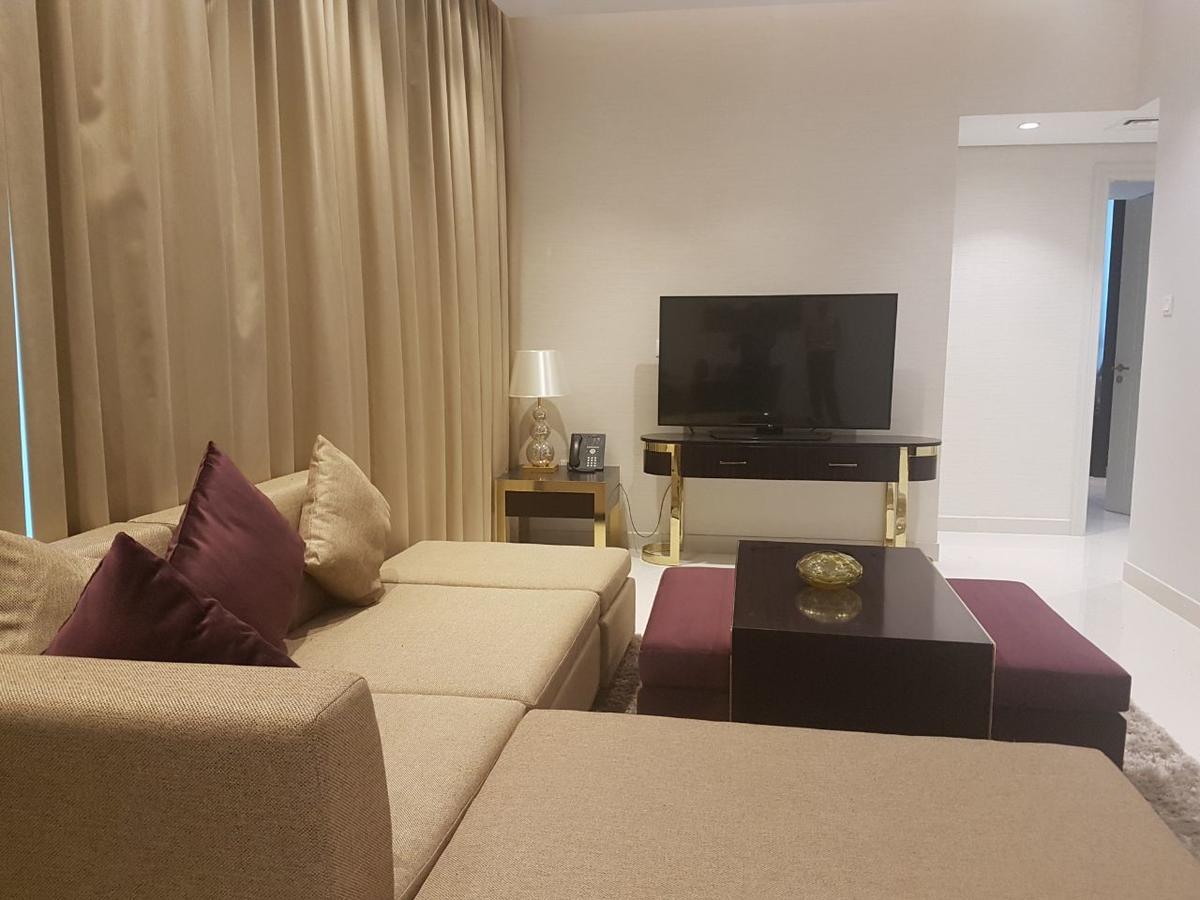 Green Future Holiday Homes - Upper Crest Apartment *
