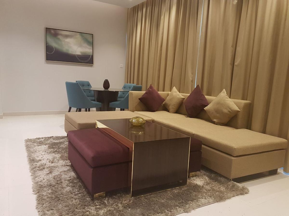 Green Future Holiday Homes - Upper Crest Apartment