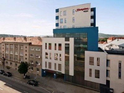 Hampton By Hilton Airport