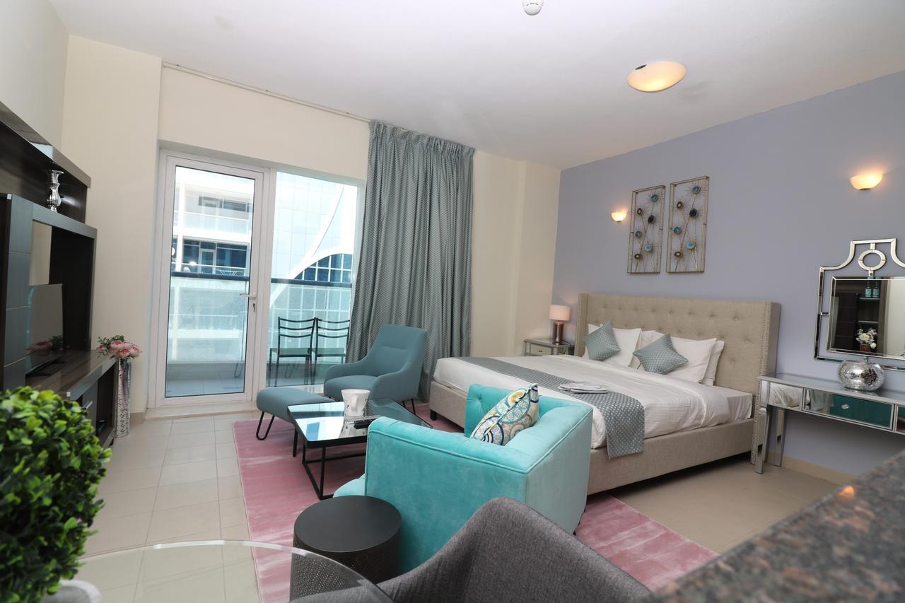 Apartment Sports Large Cricket Tower Dubai